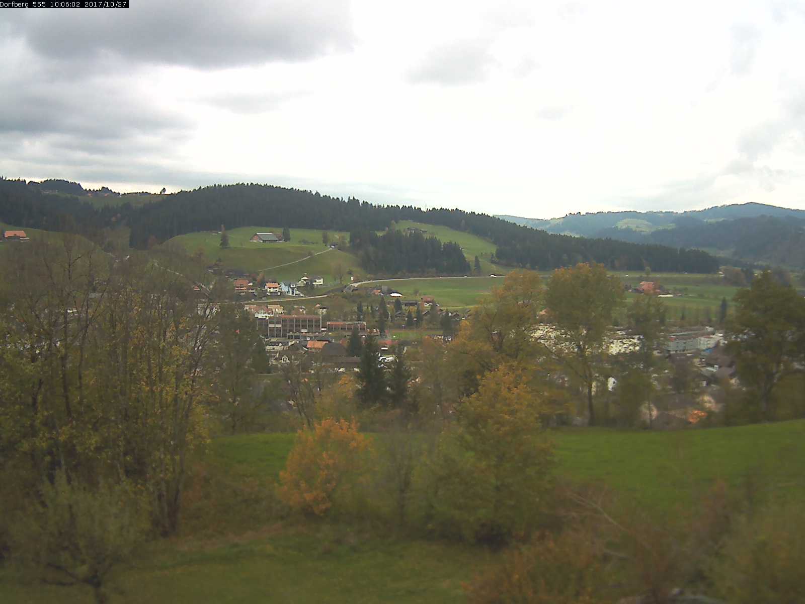 Webcam-Bild: Aussicht vom Dorfberg in Langnau 20171027-100601