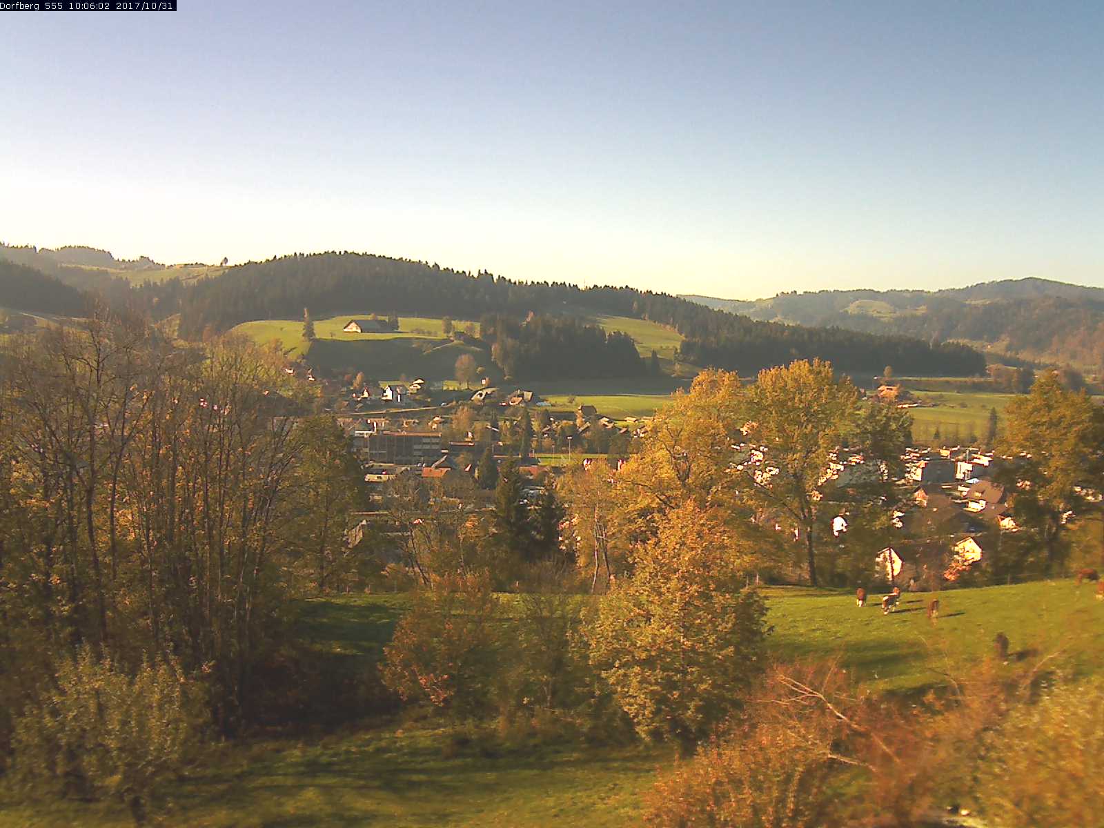 Webcam-Bild: Aussicht vom Dorfberg in Langnau 20171031-100601