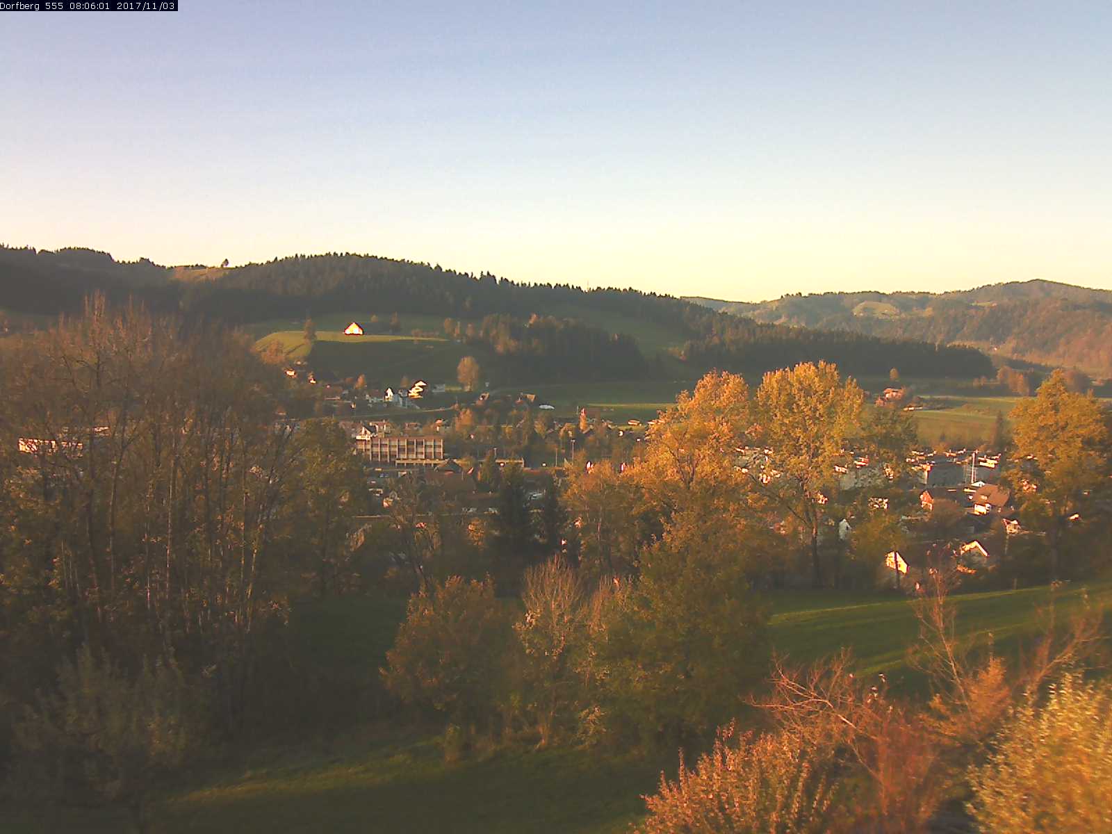 Webcam-Bild: Aussicht vom Dorfberg in Langnau 20171103-080601