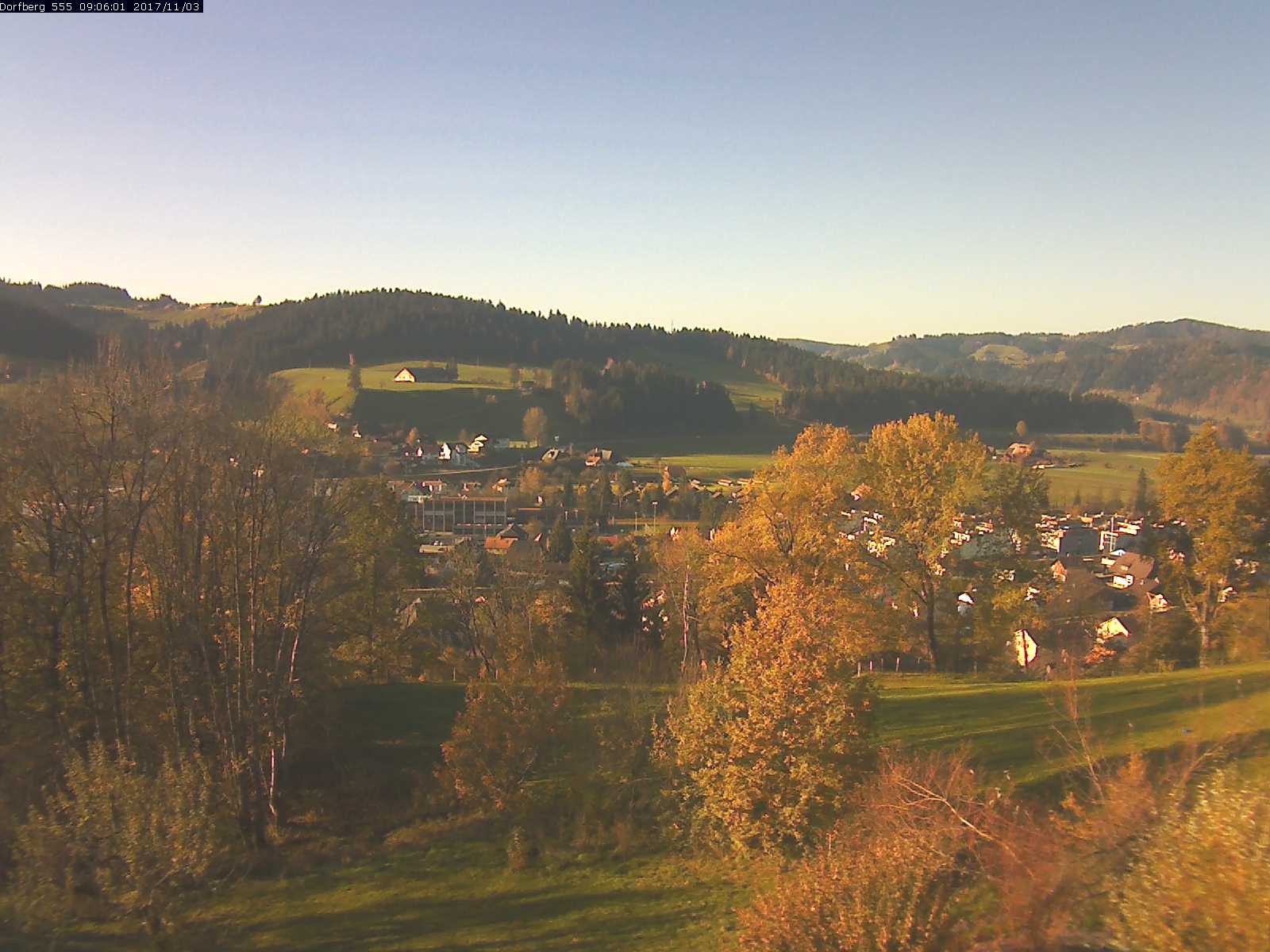 Webcam-Bild: Aussicht vom Dorfberg in Langnau 20171103-090601