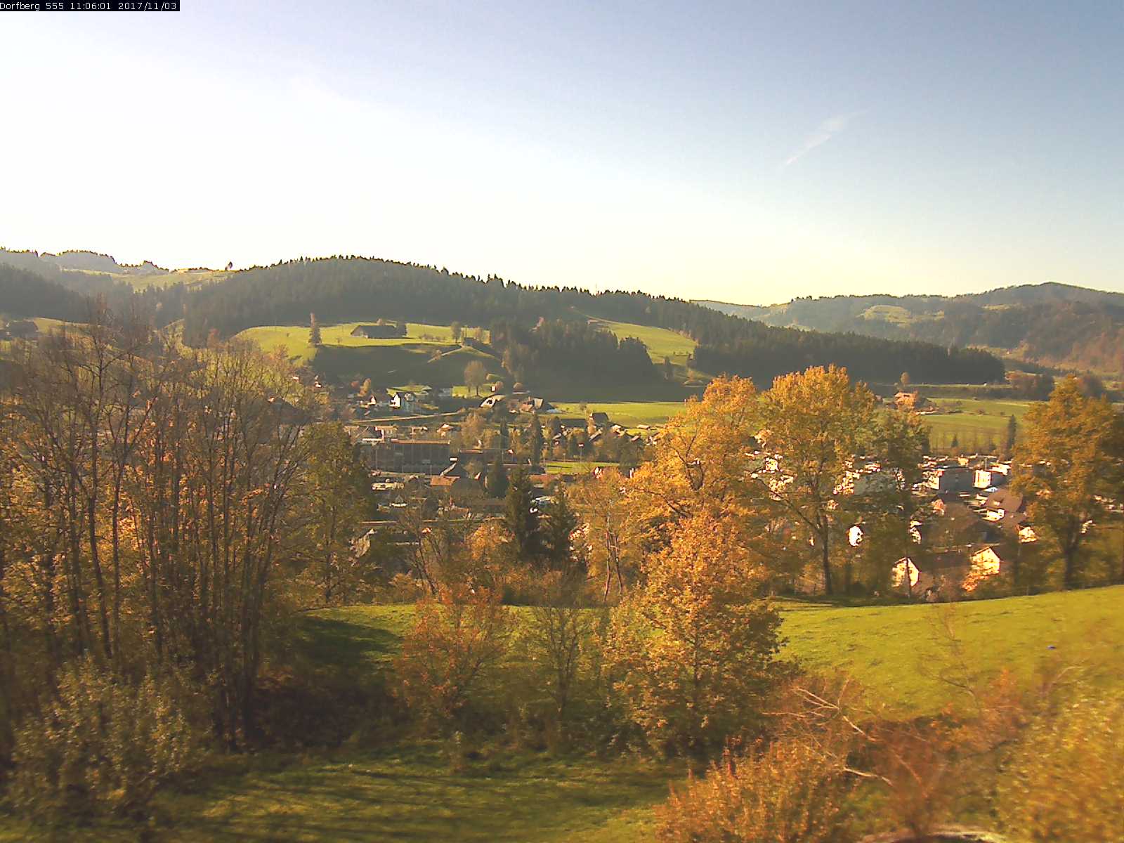 Webcam-Bild: Aussicht vom Dorfberg in Langnau 20171103-110601