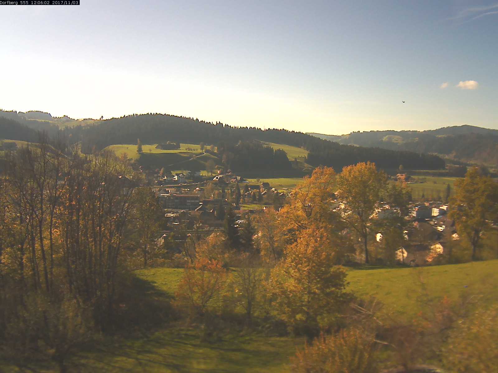 Webcam-Bild: Aussicht vom Dorfberg in Langnau 20171103-120601