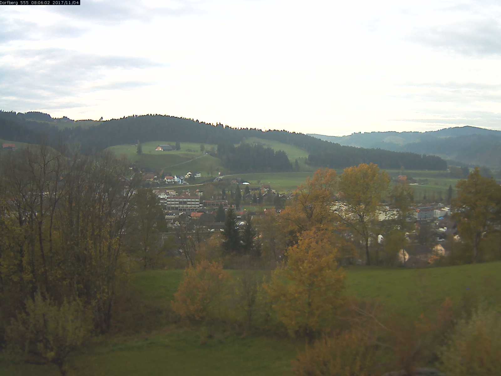 Webcam-Bild: Aussicht vom Dorfberg in Langnau 20171104-080601