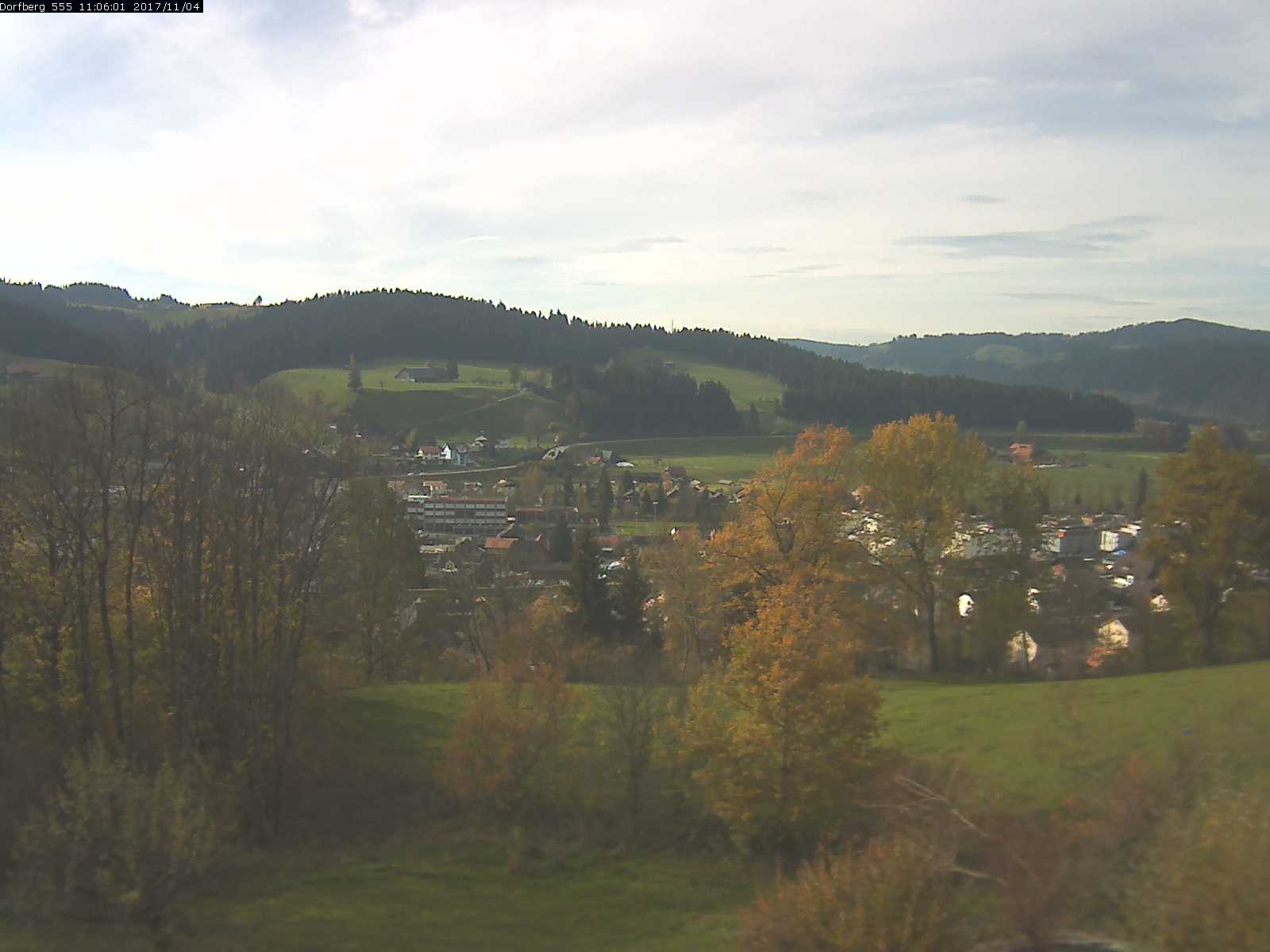 Webcam-Bild: Aussicht vom Dorfberg in Langnau 20171104-110601