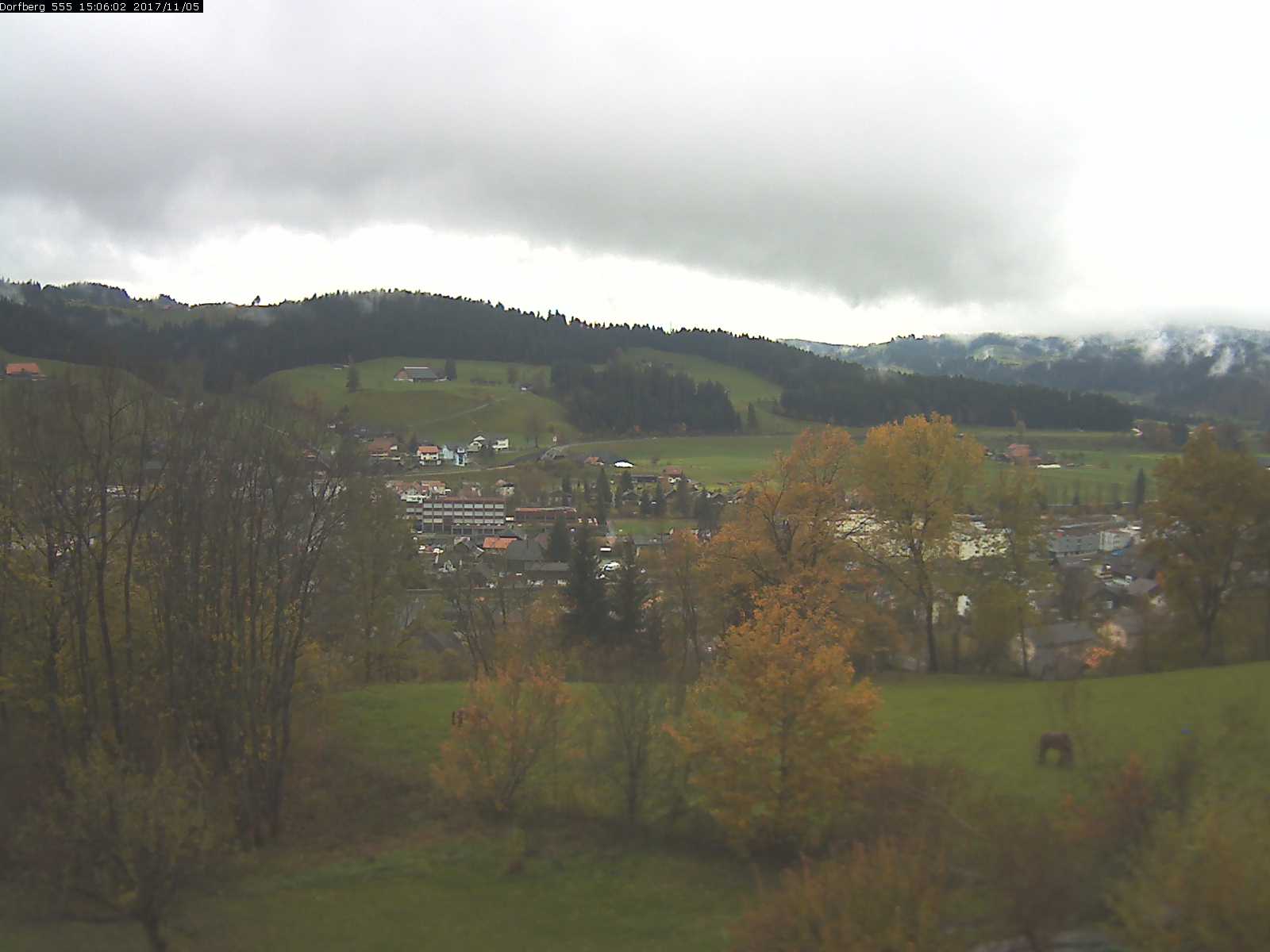 Webcam-Bild: Aussicht vom Dorfberg in Langnau 20171105-150601