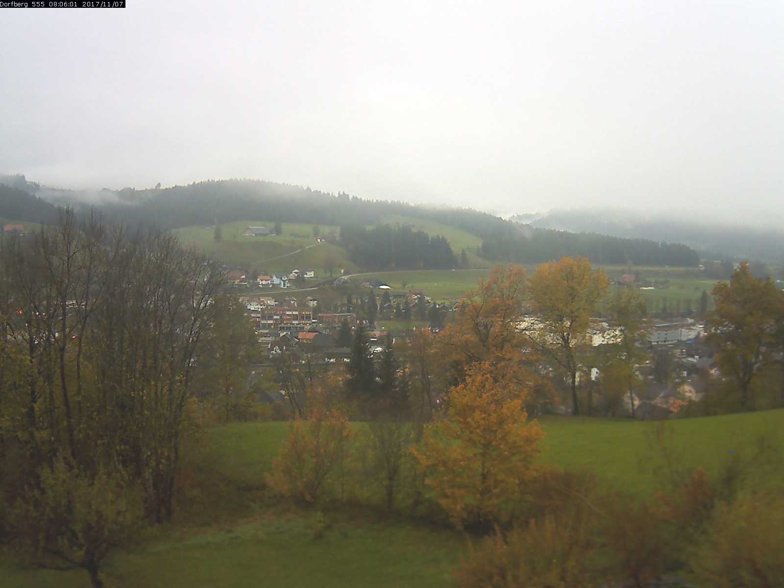 Webcam-Bild: Aussicht vom Dorfberg in Langnau 20171107-080601