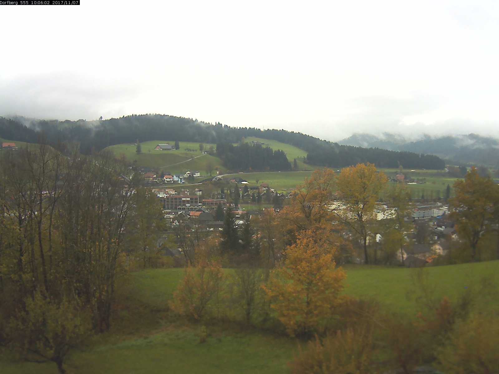 Webcam-Bild: Aussicht vom Dorfberg in Langnau 20171107-100601