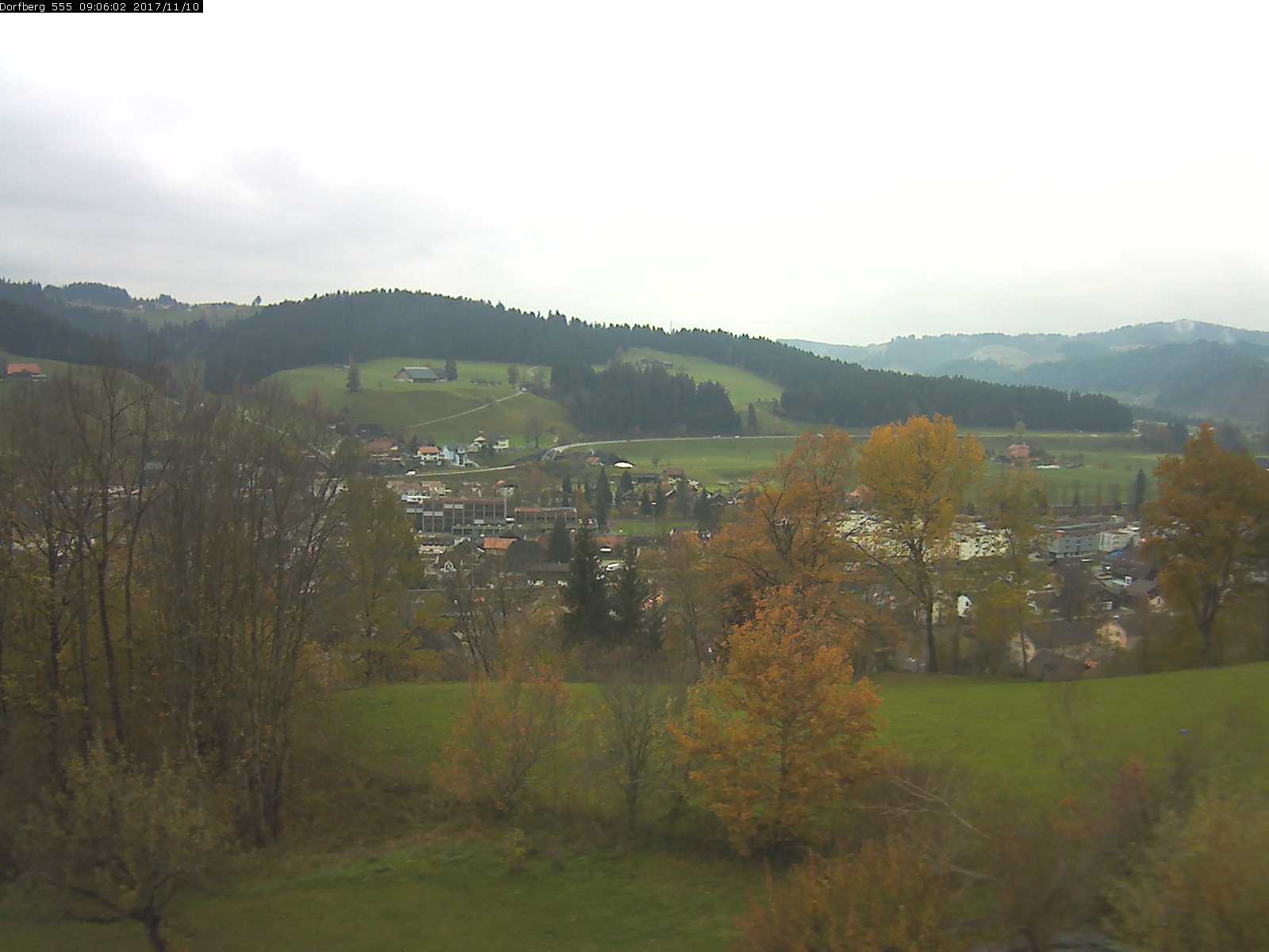 Webcam-Bild: Aussicht vom Dorfberg in Langnau 20171110-090601