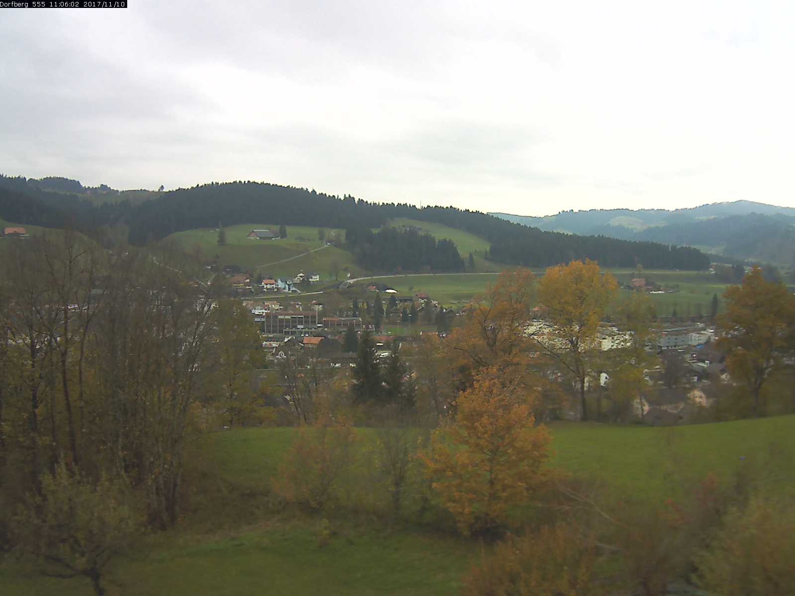 Webcam-Bild: Aussicht vom Dorfberg in Langnau 20171110-110601