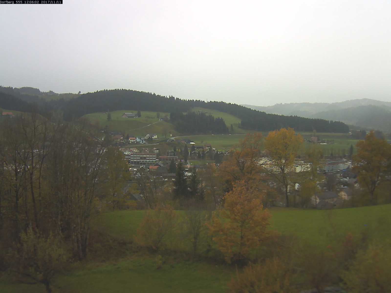 Webcam-Bild: Aussicht vom Dorfberg in Langnau 20171111-120601