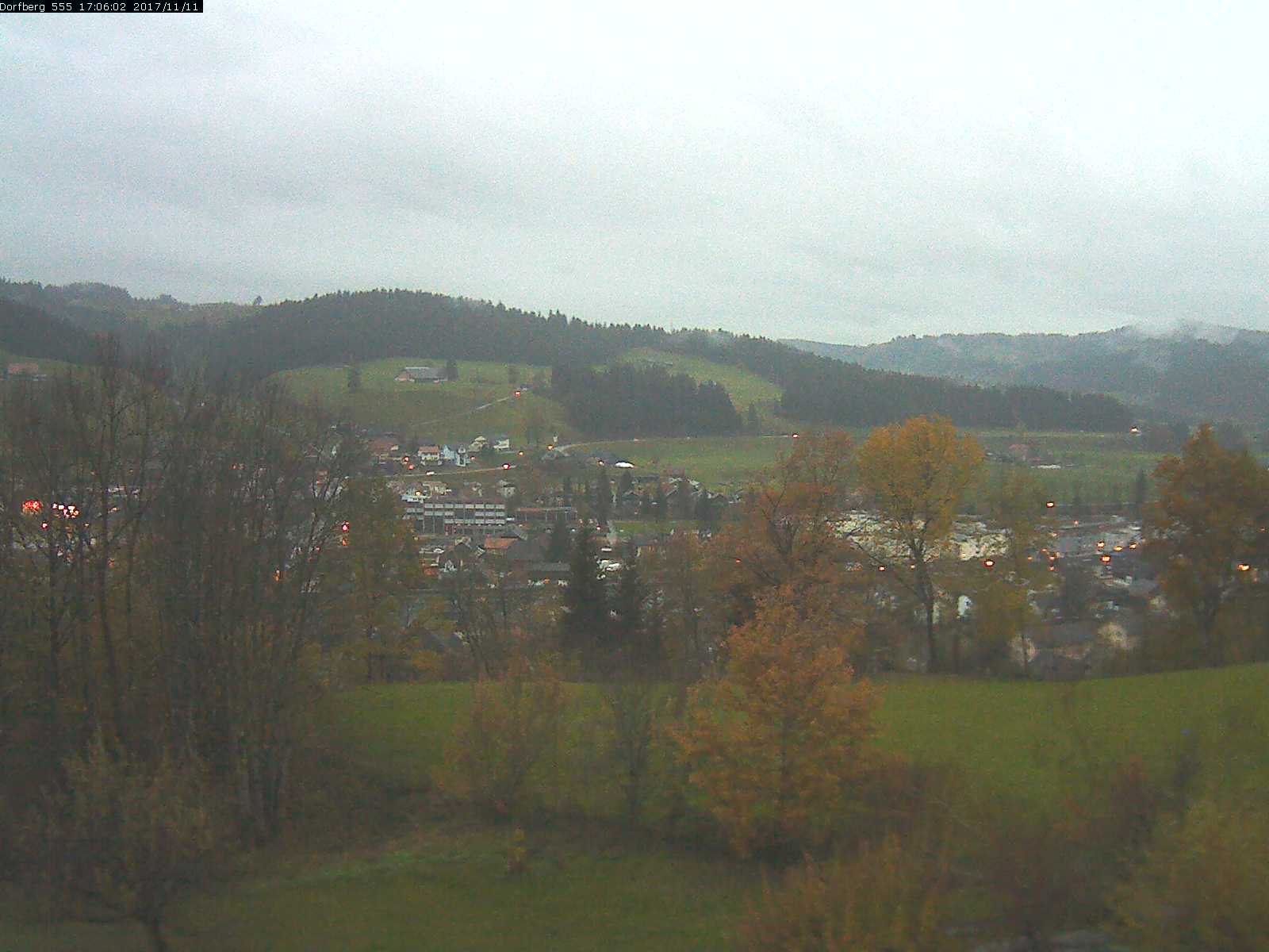 Webcam-Bild: Aussicht vom Dorfberg in Langnau 20171111-170601