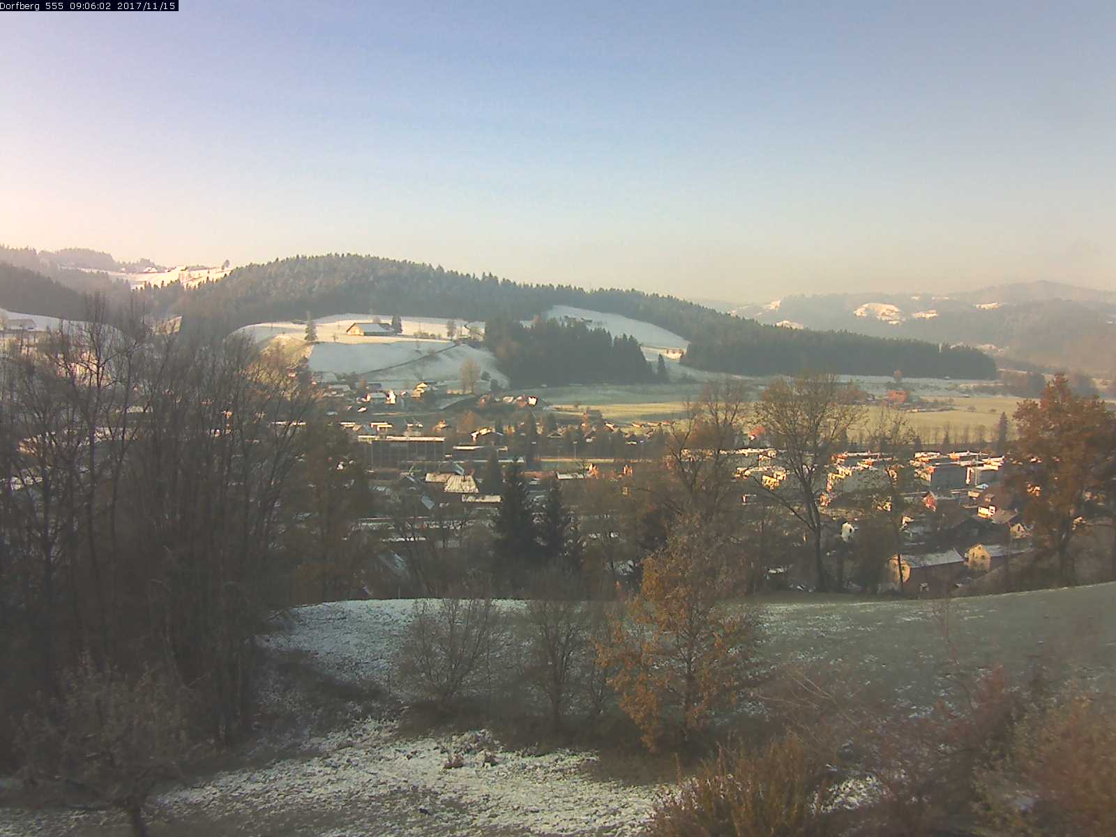 Webcam-Bild: Aussicht vom Dorfberg in Langnau 20171115-090601