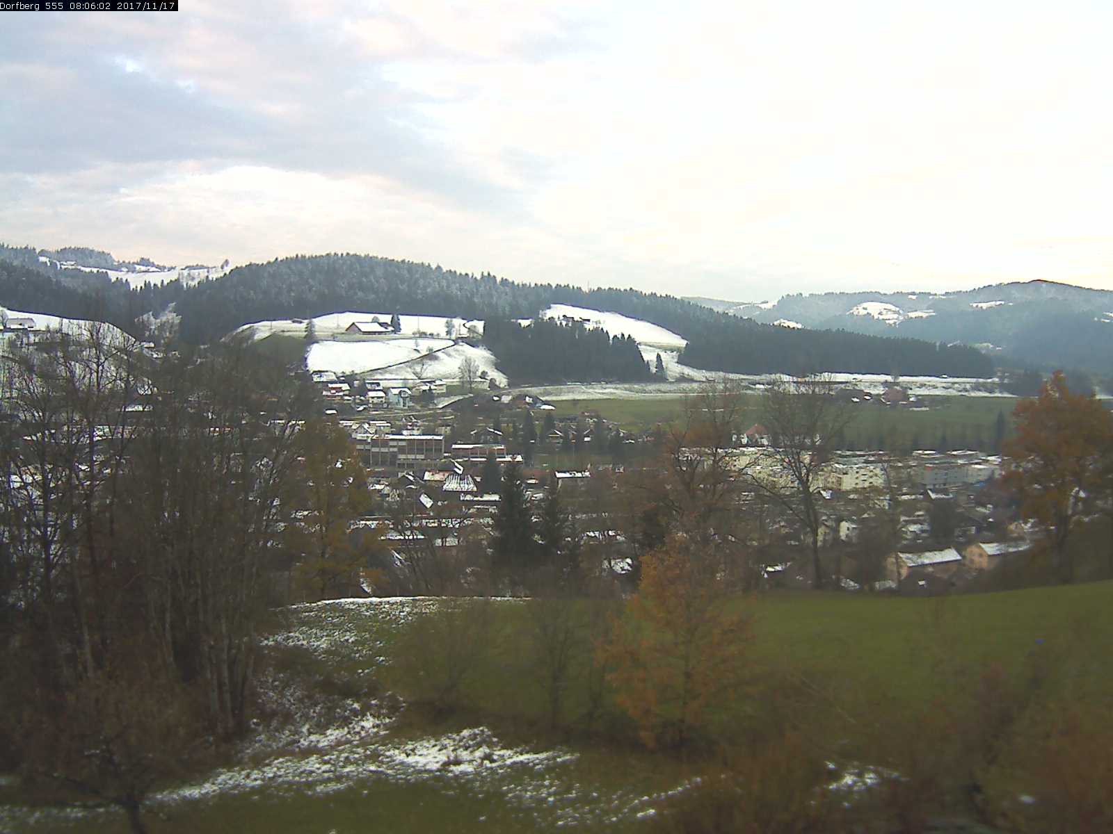 Webcam-Bild: Aussicht vom Dorfberg in Langnau 20171117-080602
