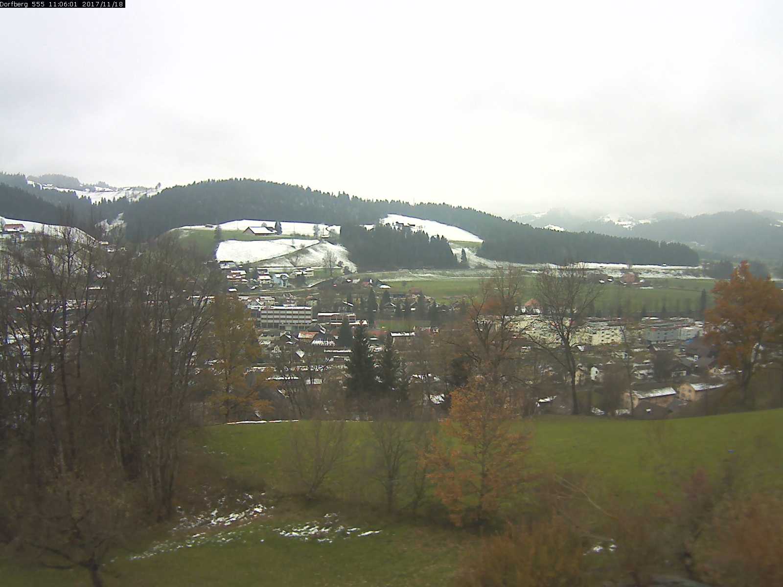 Webcam-Bild: Aussicht vom Dorfberg in Langnau 20171118-110601