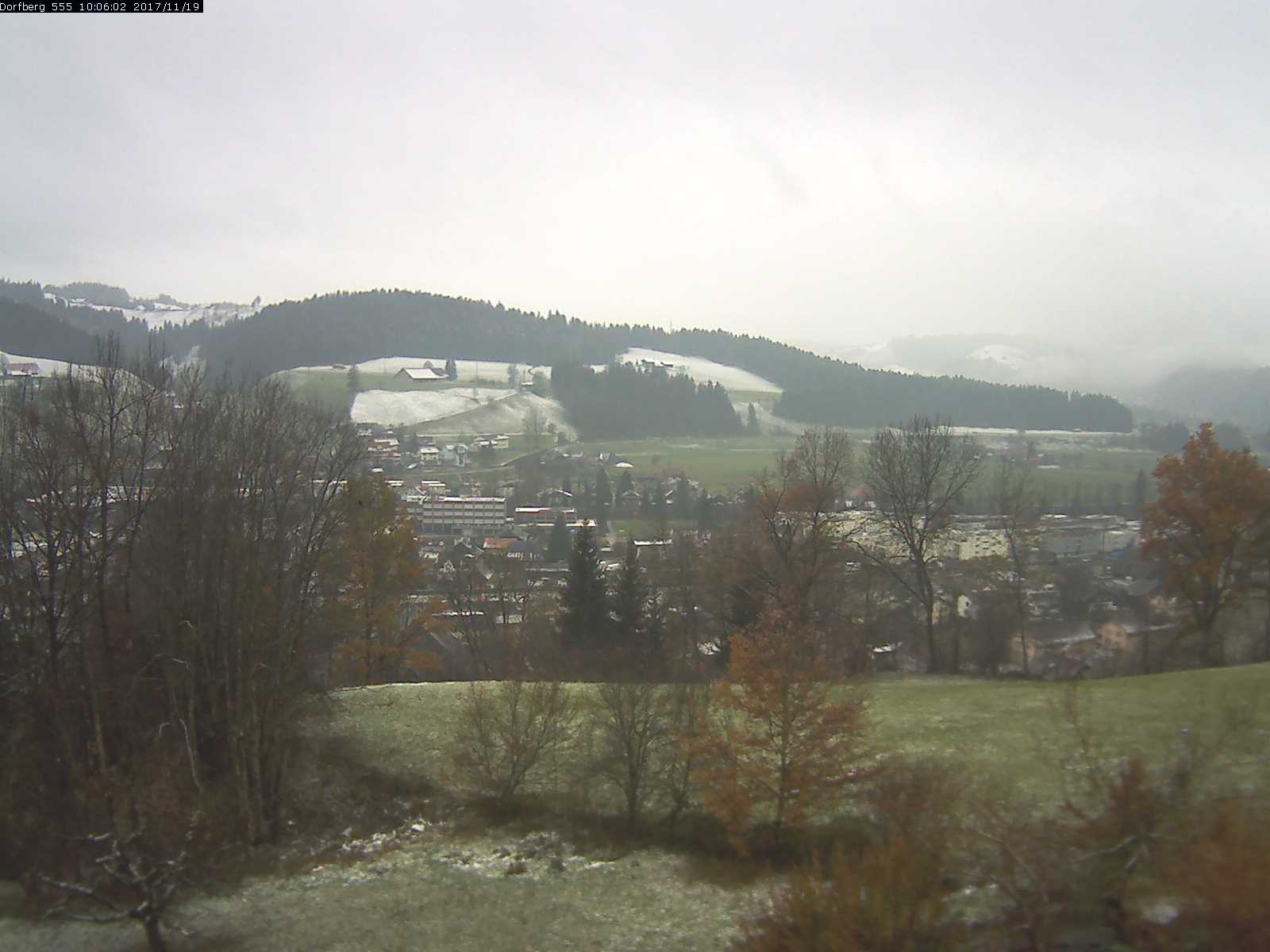 Webcam-Bild: Aussicht vom Dorfberg in Langnau 20171119-100601