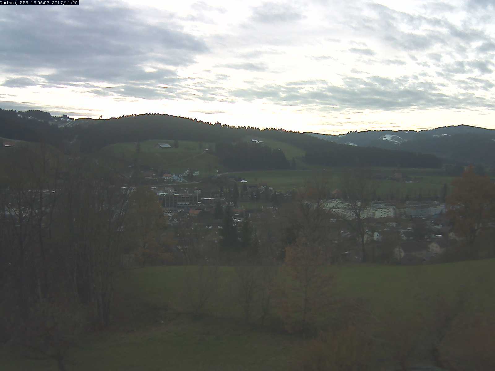 Webcam-Bild: Aussicht vom Dorfberg in Langnau 20171120-150601