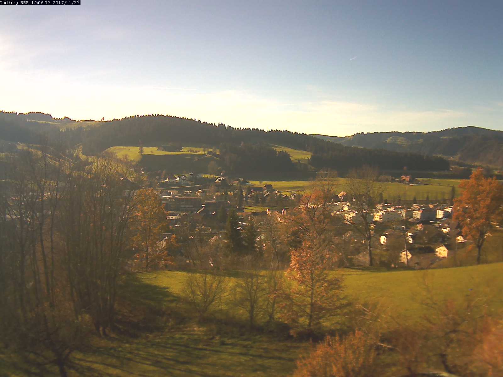 Webcam-Bild: Aussicht vom Dorfberg in Langnau 20171122-120601