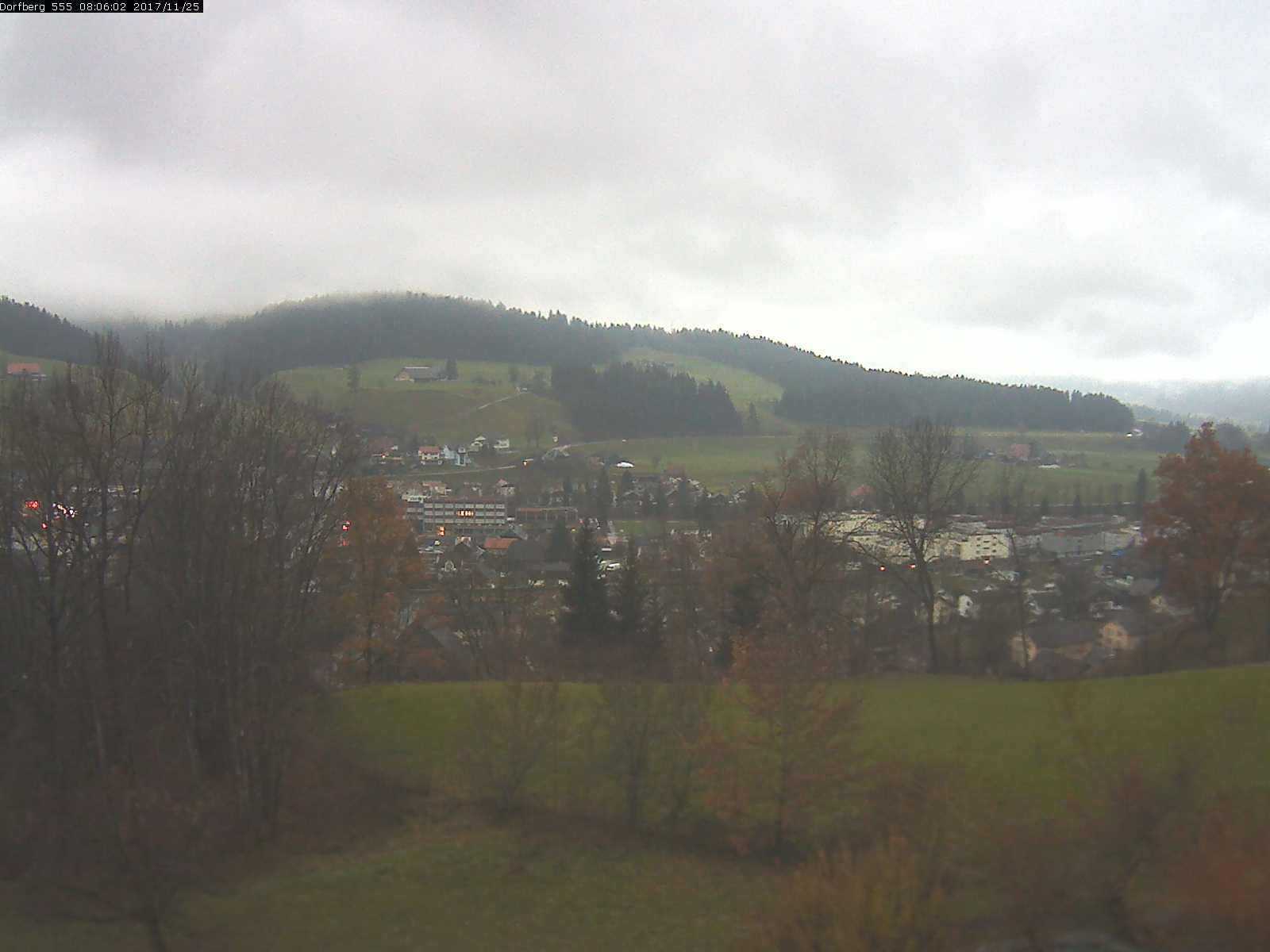 Webcam-Bild: Aussicht vom Dorfberg in Langnau 20171125-080601