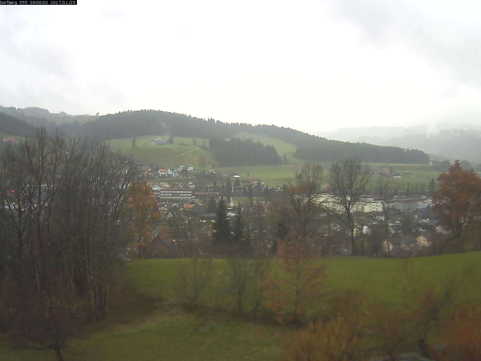 Webcam-Bild: Aussicht vom Dorfberg in Langnau 20171125-090601