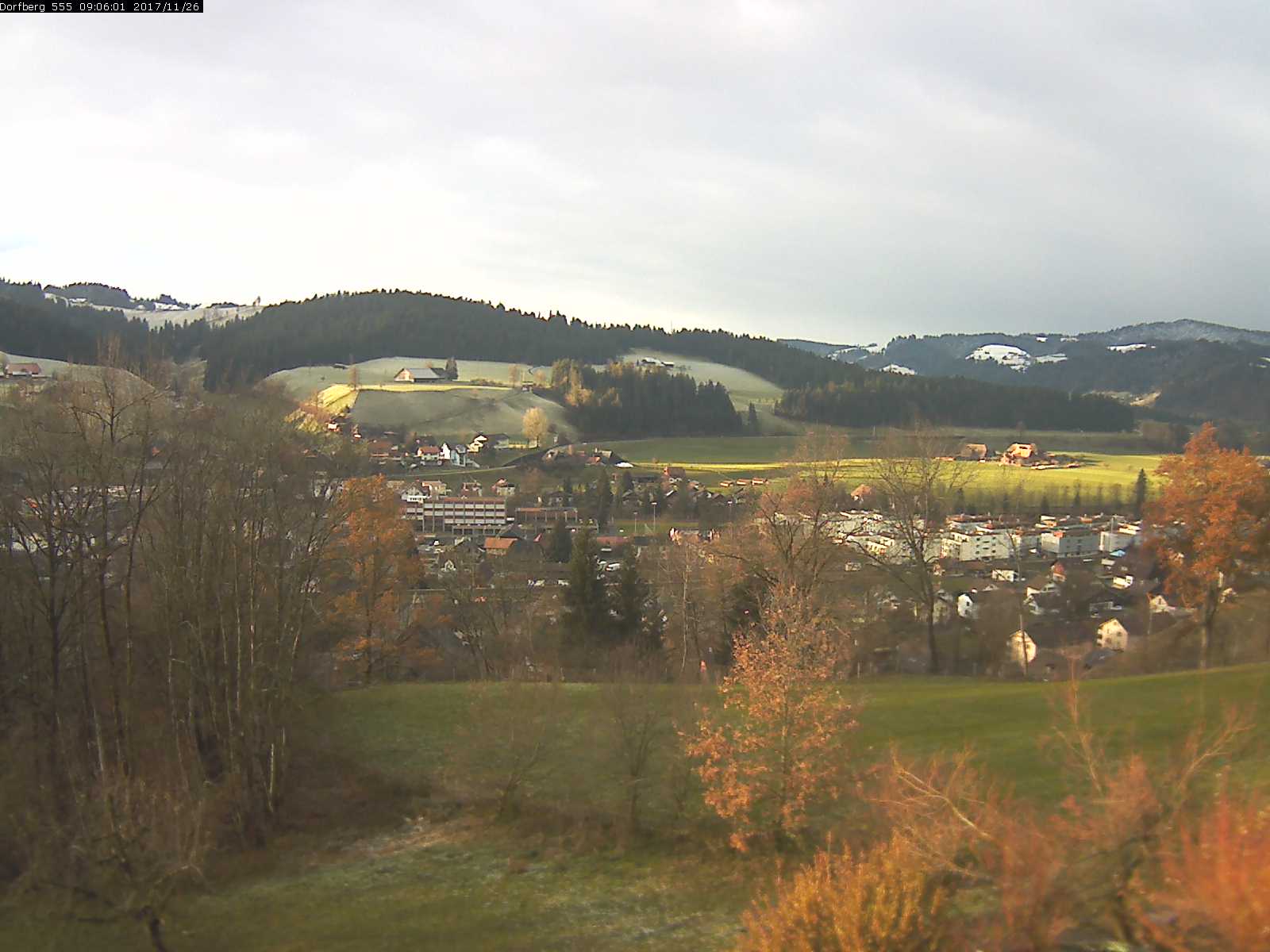 Webcam-Bild: Aussicht vom Dorfberg in Langnau 20171126-090601