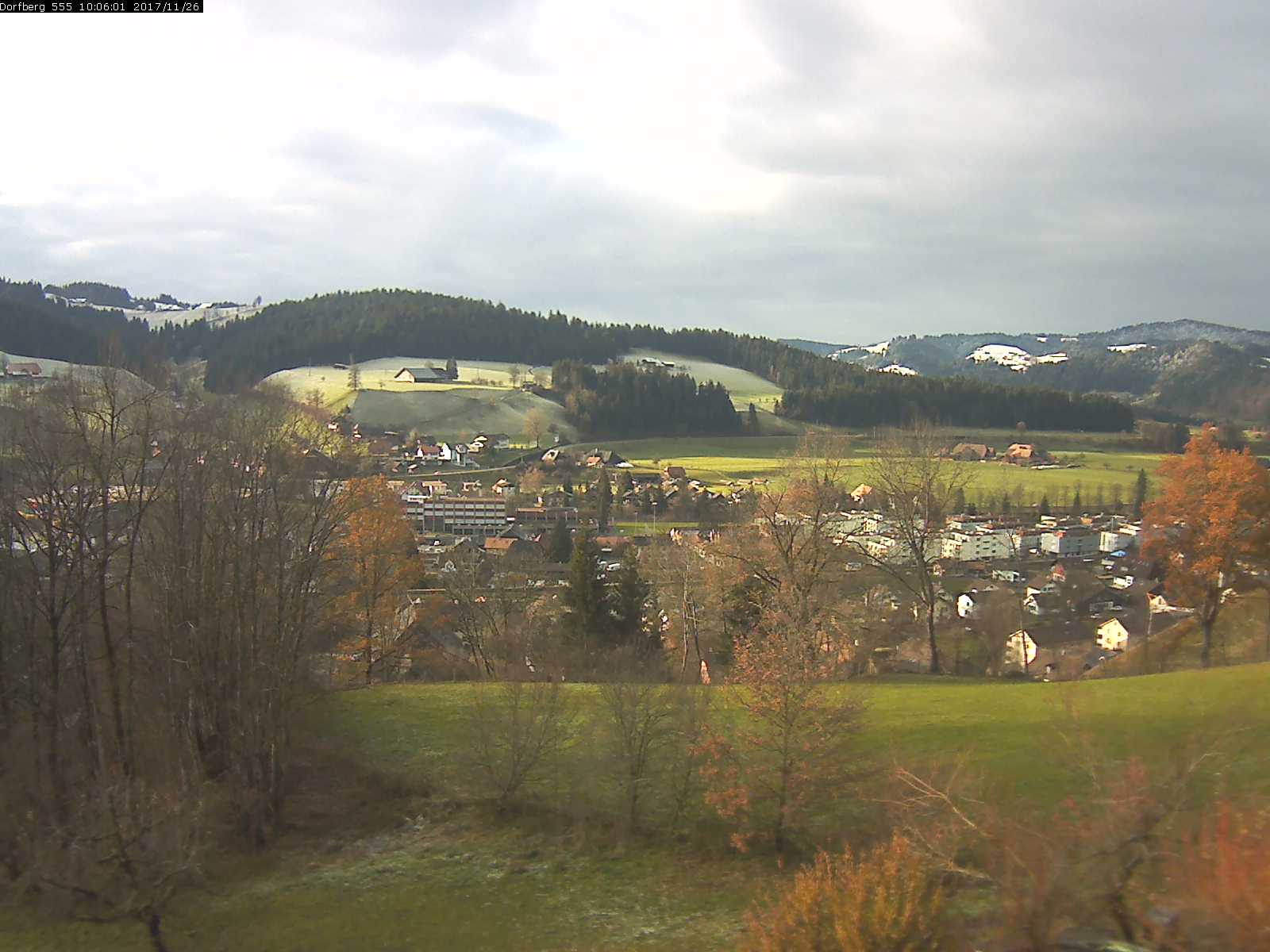 Webcam-Bild: Aussicht vom Dorfberg in Langnau 20171126-100601