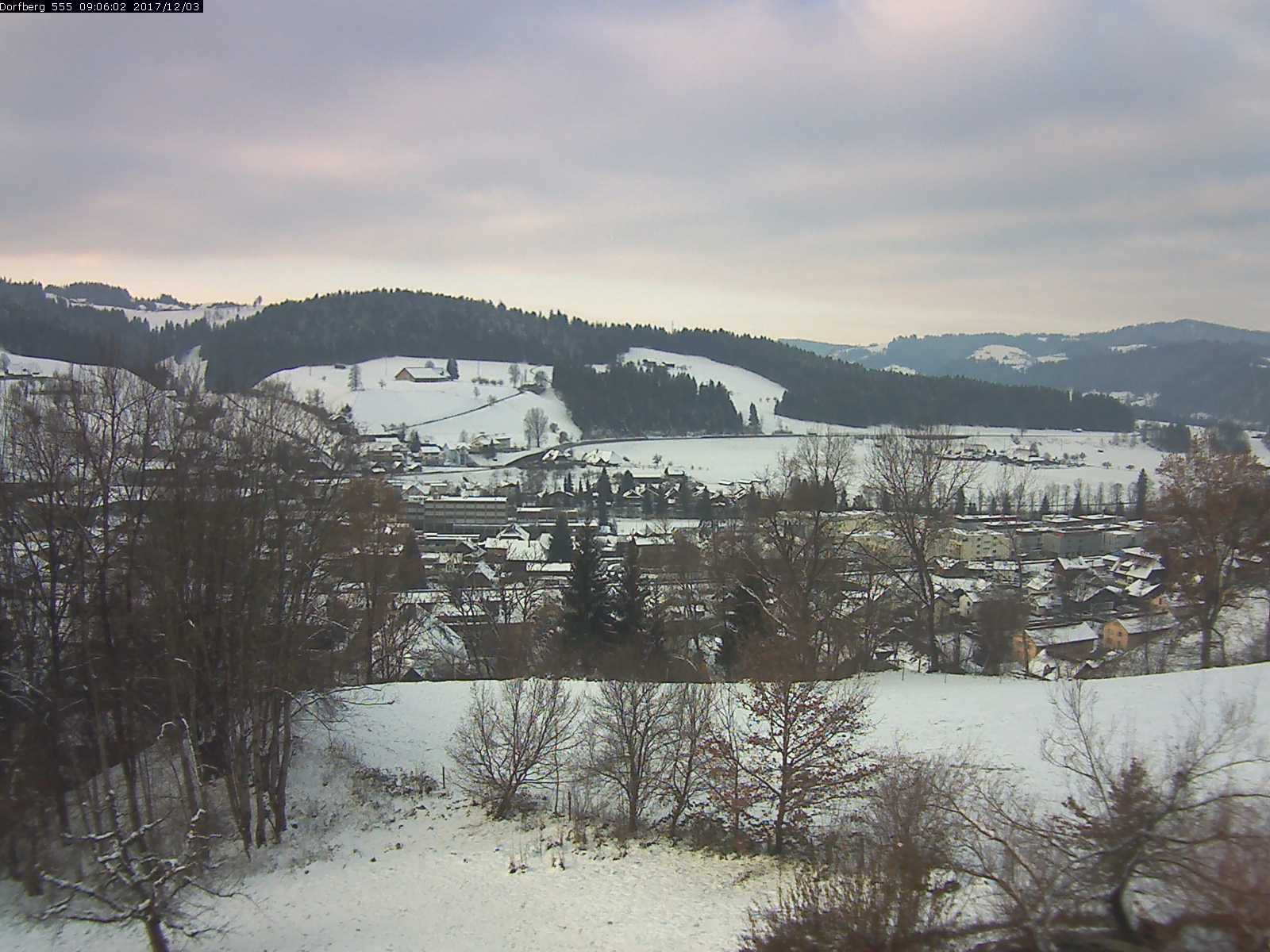 Webcam-Bild: Aussicht vom Dorfberg in Langnau 20171203-090602