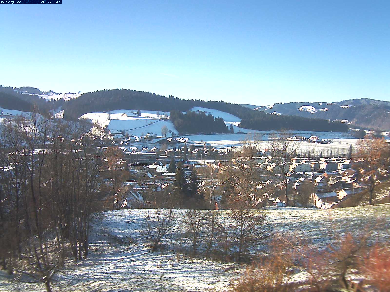 Webcam-Bild: Aussicht vom Dorfberg in Langnau 20171205-100601