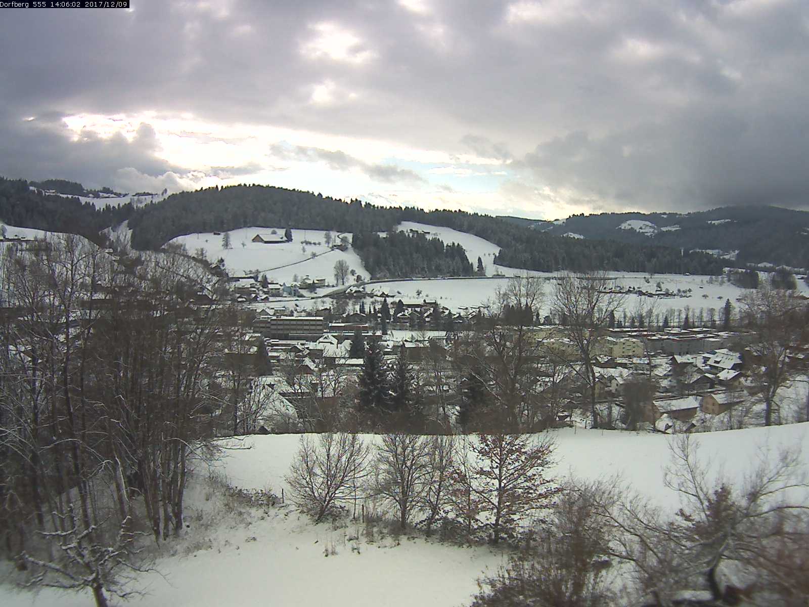Webcam-Bild: Aussicht vom Dorfberg in Langnau 20171209-140601