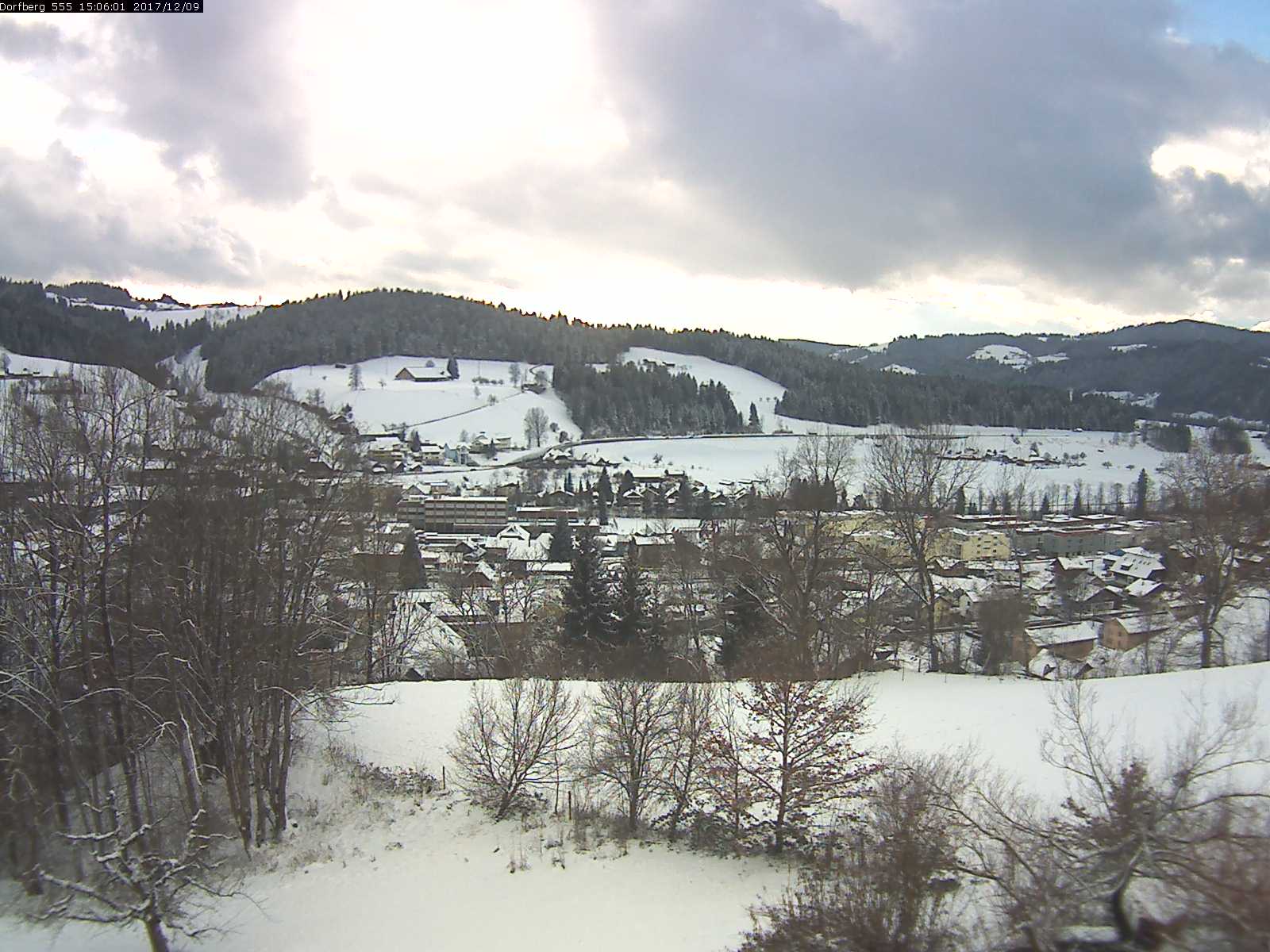 Webcam-Bild: Aussicht vom Dorfberg in Langnau 20171209-150601