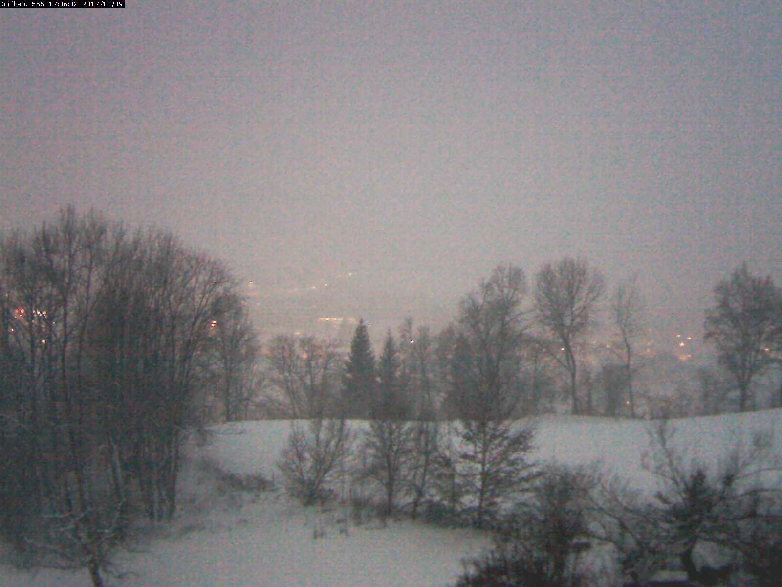 Webcam-Bild: Aussicht vom Dorfberg in Langnau 20171209-170601
