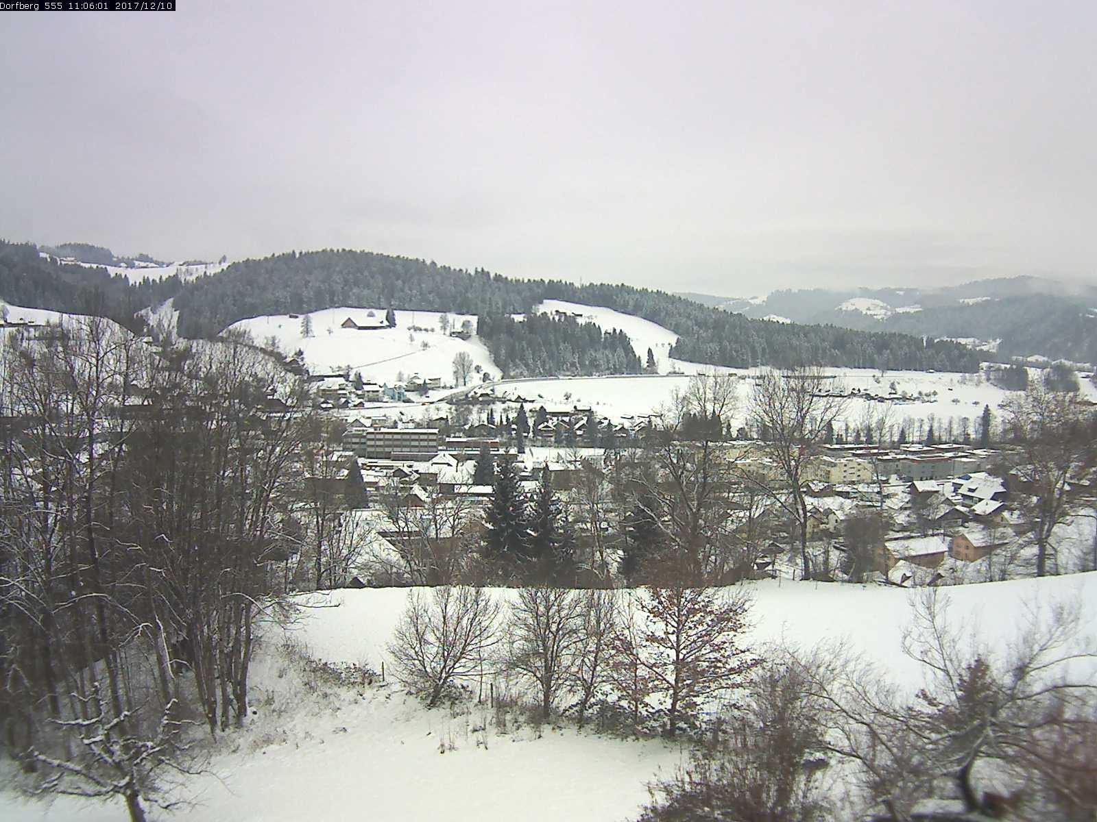 Webcam-Bild: Aussicht vom Dorfberg in Langnau 20171210-110601