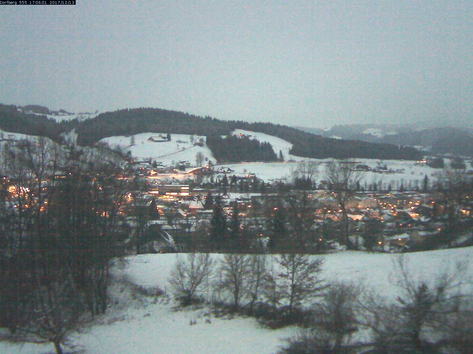 Webcam-Bild: Aussicht vom Dorfberg in Langnau 20171213-170601