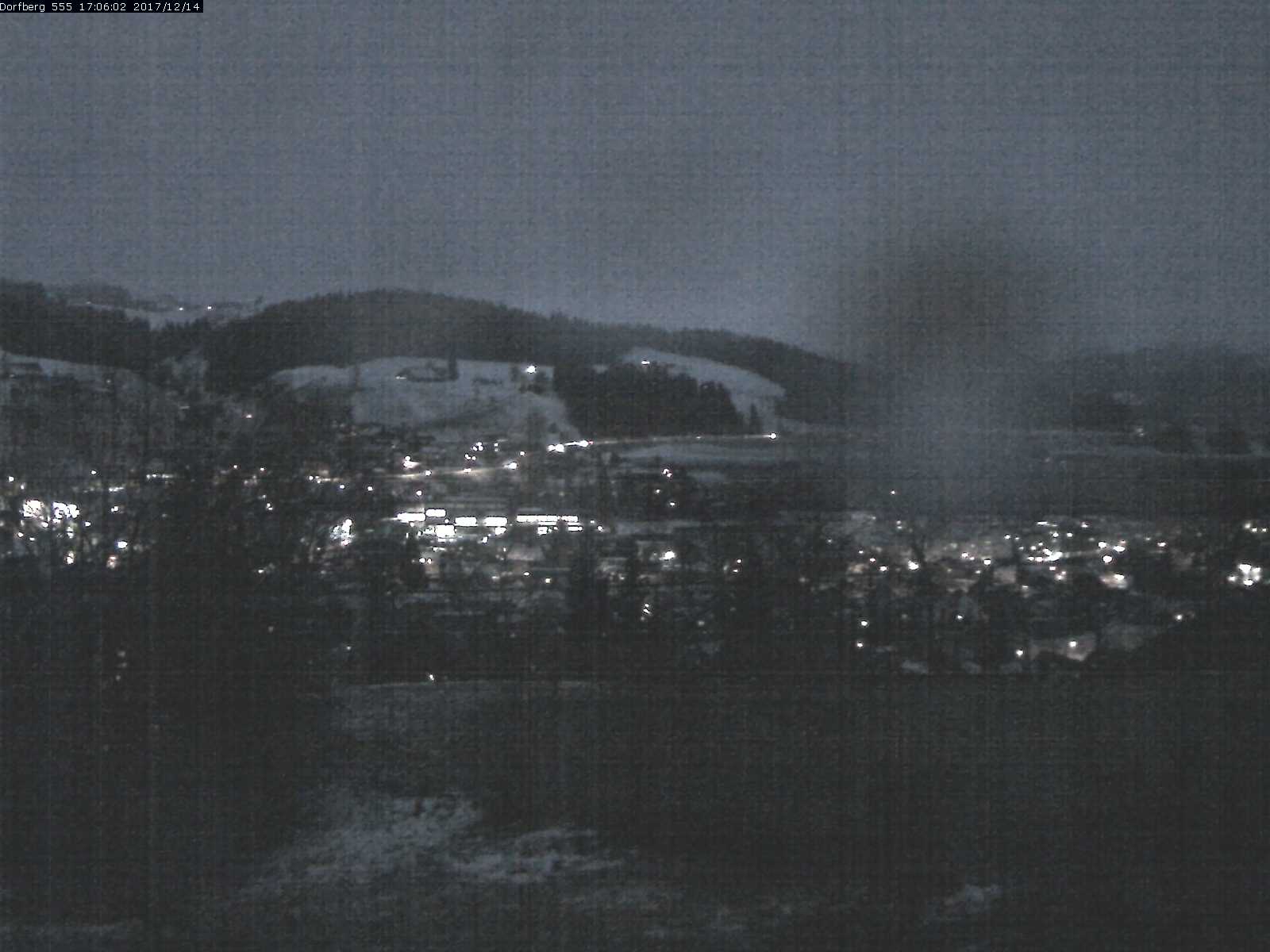 Webcam-Bild: Aussicht vom Dorfberg in Langnau 20171214-170601