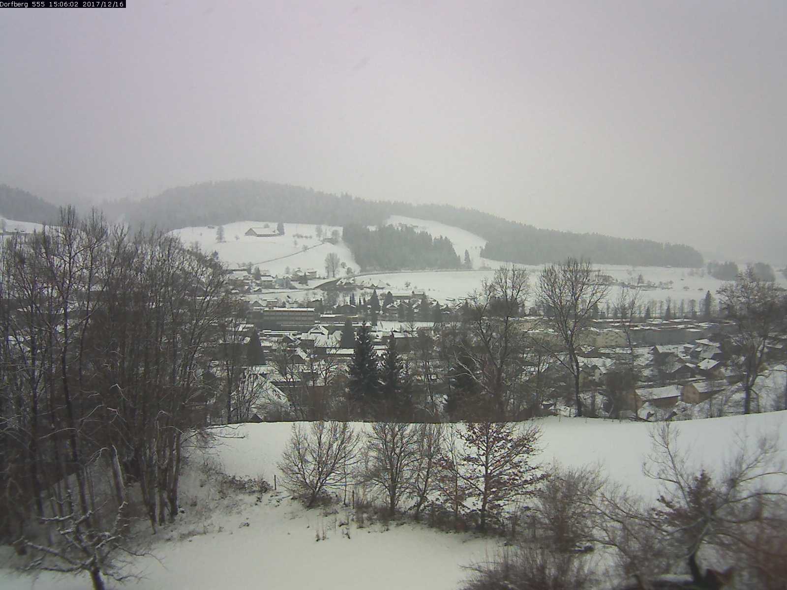 Webcam-Bild: Aussicht vom Dorfberg in Langnau 20171216-150601