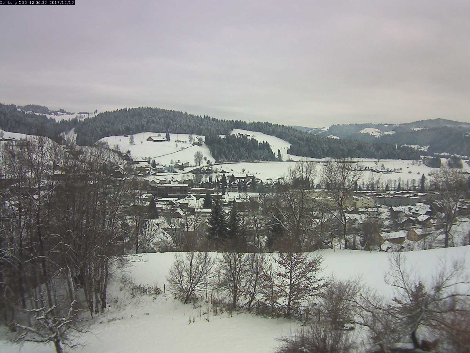 Webcam-Bild: Aussicht vom Dorfberg in Langnau 20171219-120601