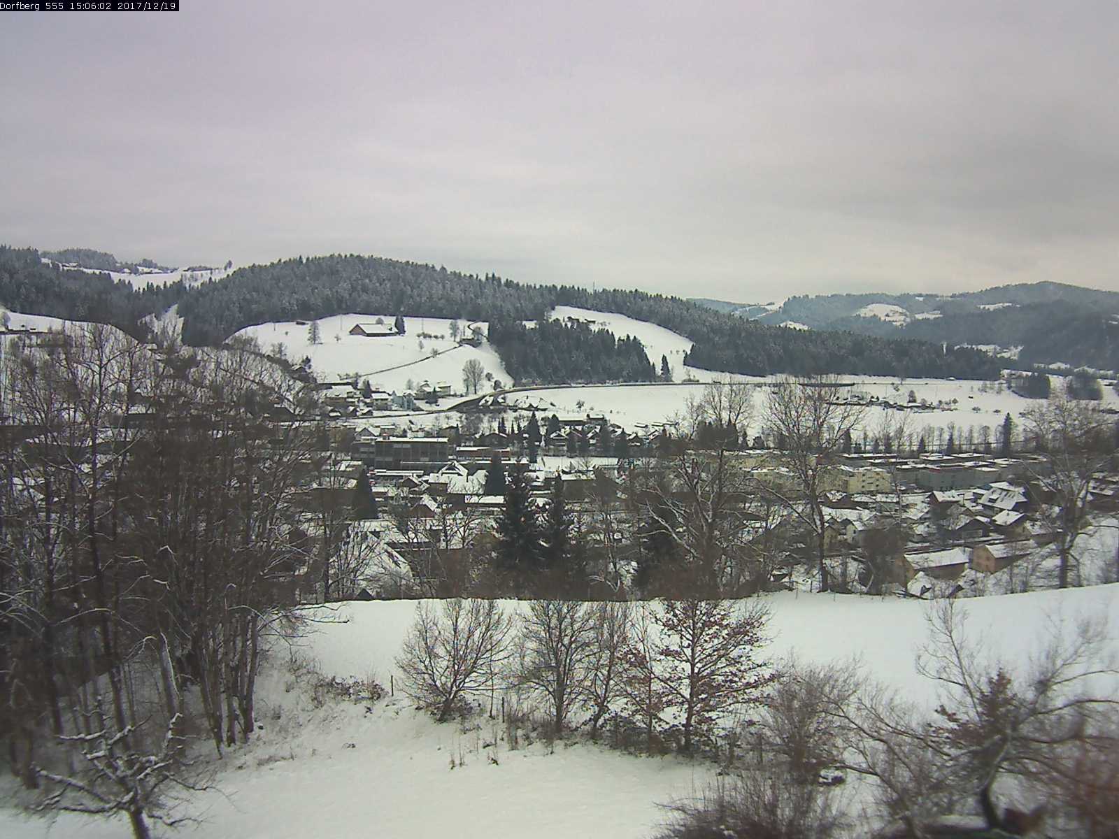 Webcam-Bild: Aussicht vom Dorfberg in Langnau 20171219-150601