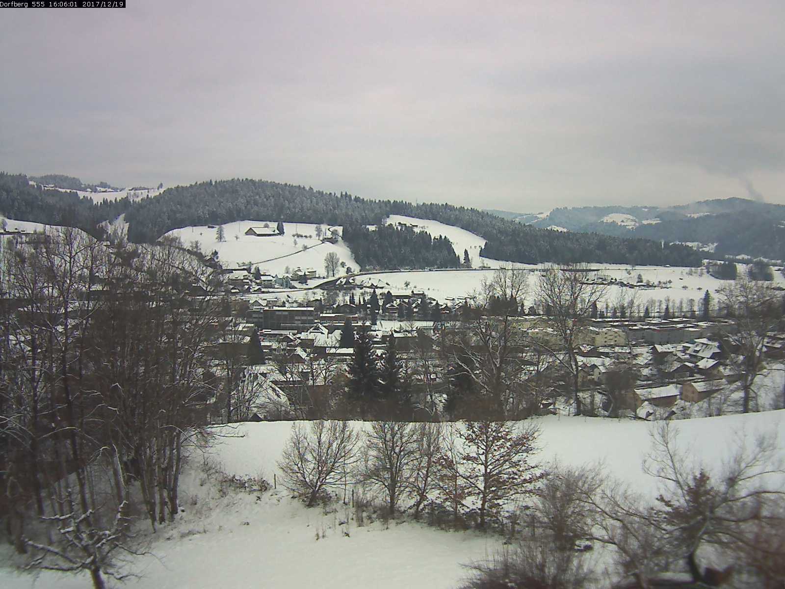 Webcam-Bild: Aussicht vom Dorfberg in Langnau 20171219-160601