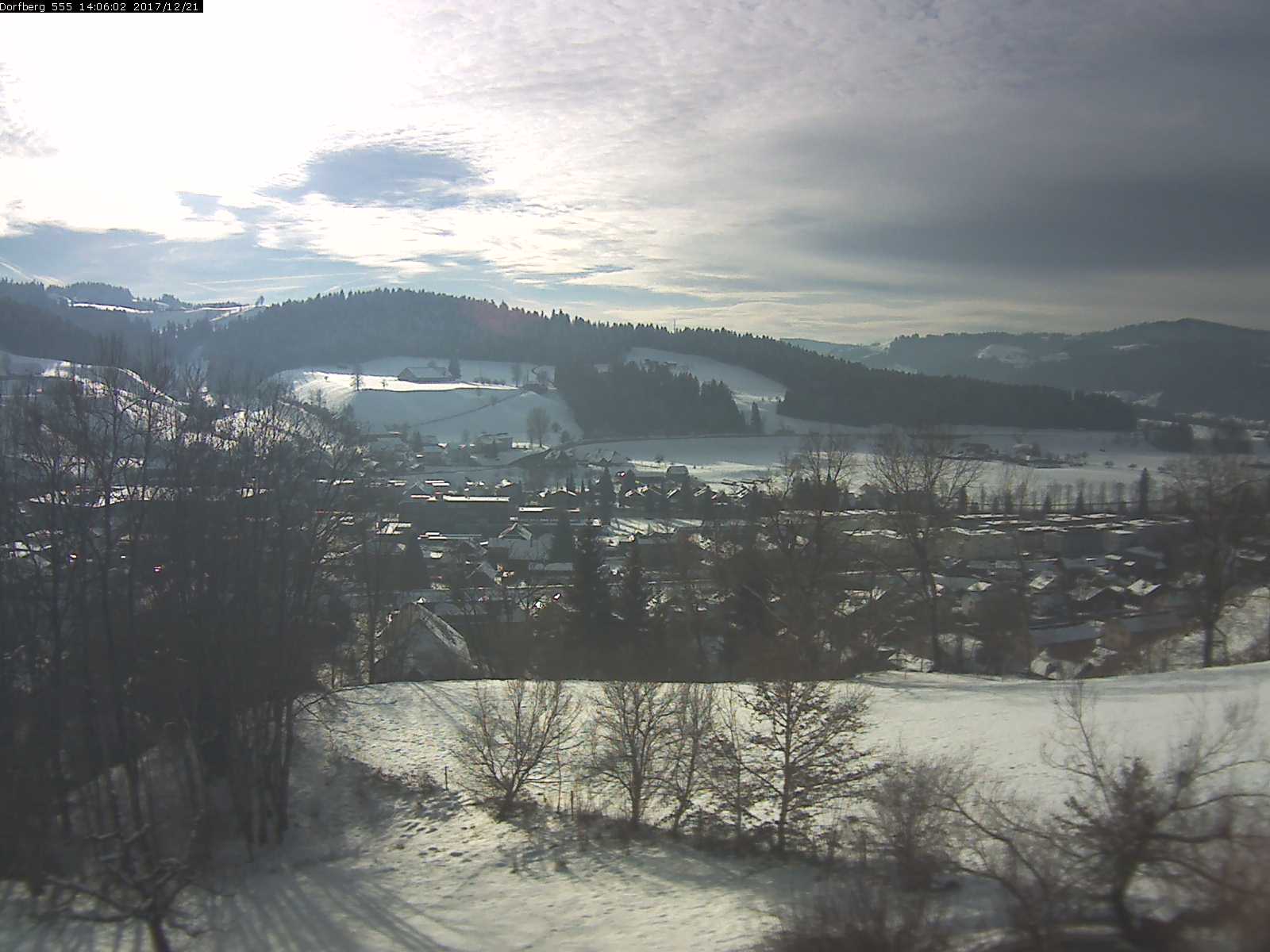 Webcam-Bild: Aussicht vom Dorfberg in Langnau 20171221-140601