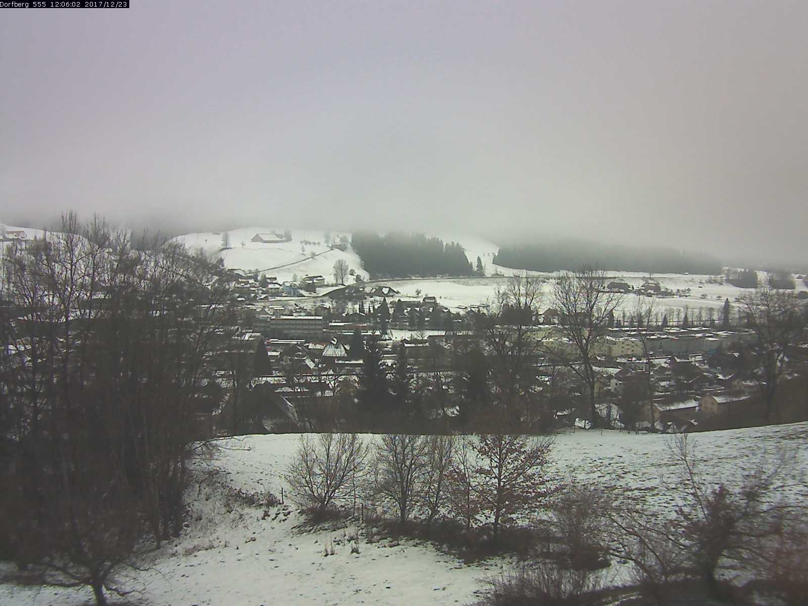 Webcam-Bild: Aussicht vom Dorfberg in Langnau 20171223-120601