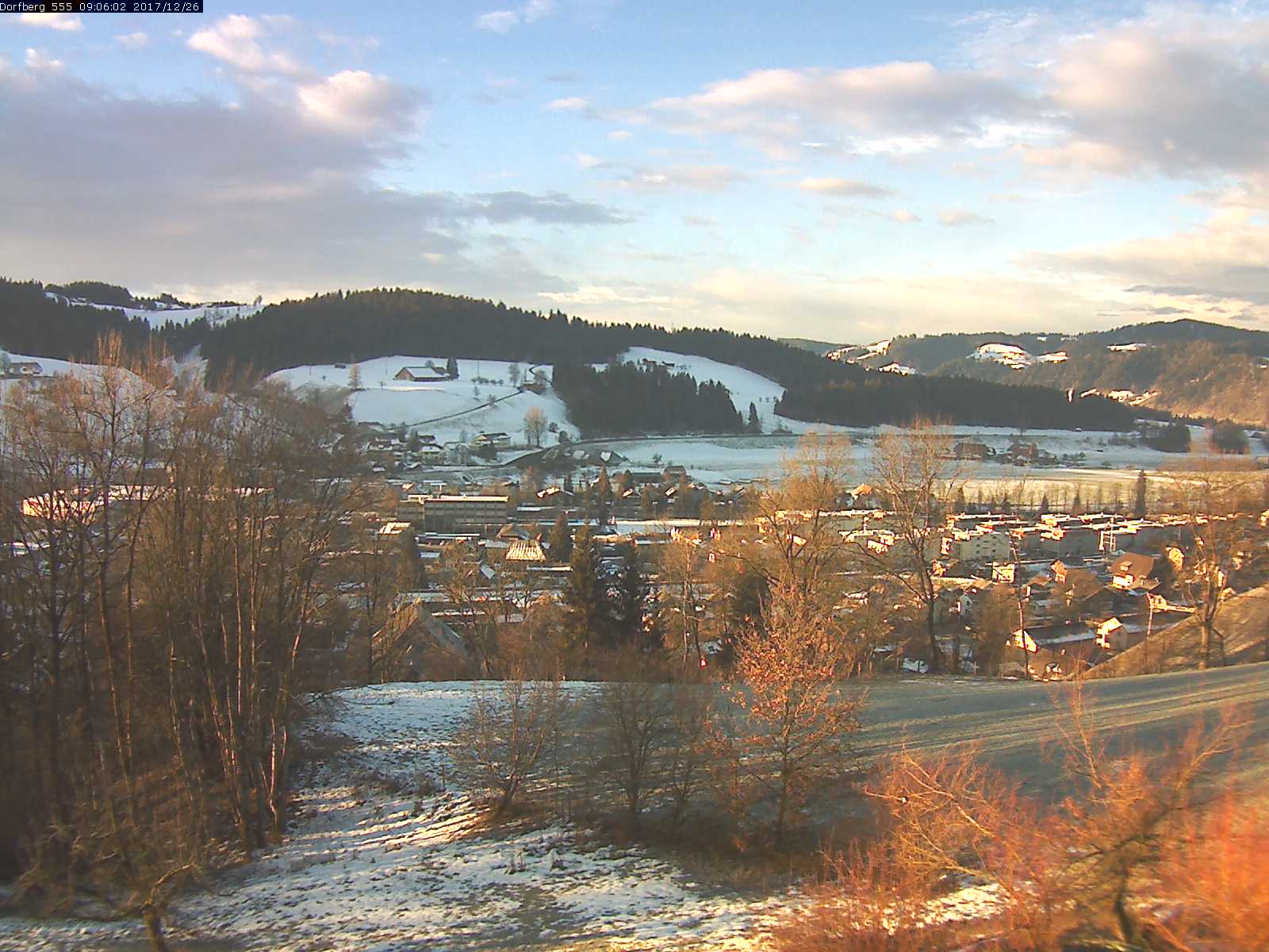 Webcam-Bild: Aussicht vom Dorfberg in Langnau 20171226-090601