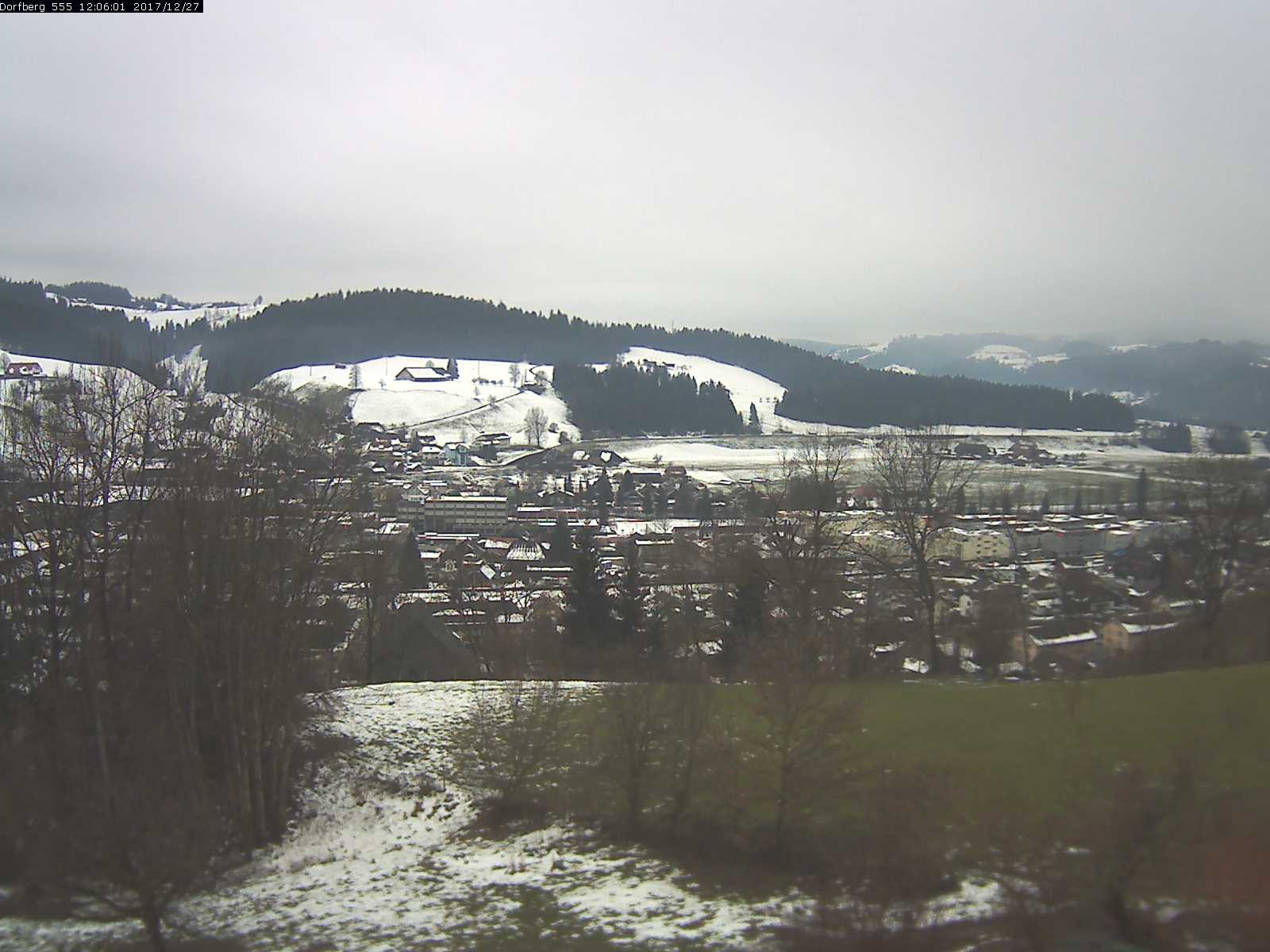 Webcam-Bild: Aussicht vom Dorfberg in Langnau 20171227-120601