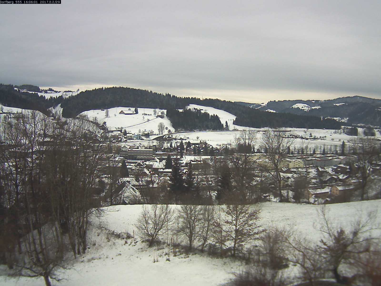 Webcam-Bild: Aussicht vom Dorfberg in Langnau 20171229-160601