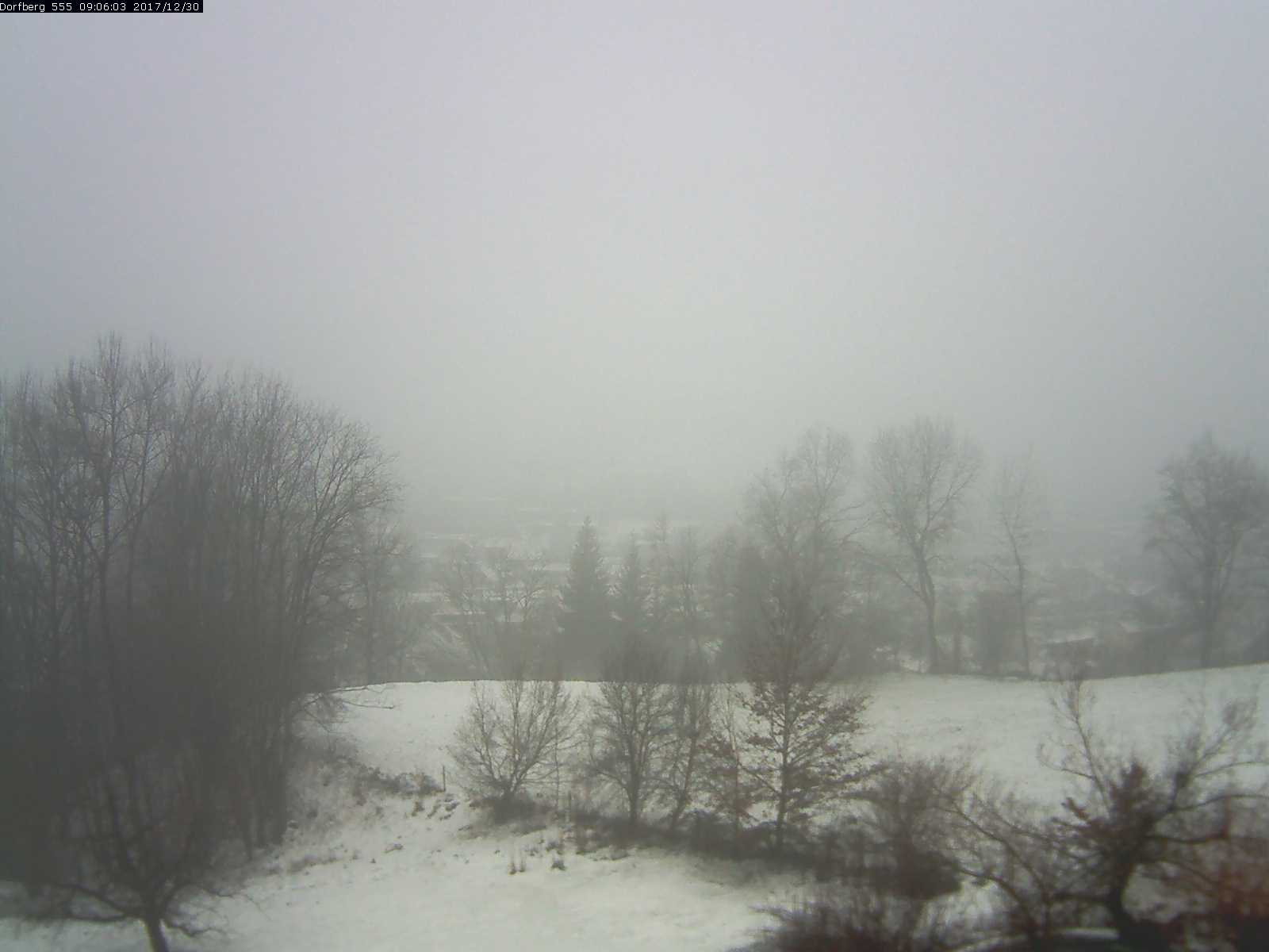 Webcam-Bild: Aussicht vom Dorfberg in Langnau 20171230-090601