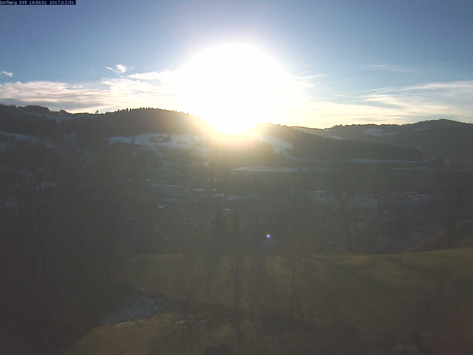 Webcam-Bild: Aussicht vom Dorfberg in Langnau 20171231-160601