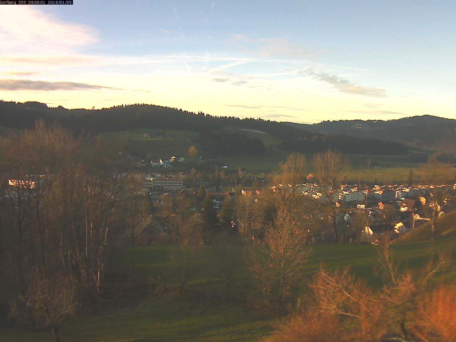 Webcam-Bild: Aussicht vom Dorfberg in Langnau 20180105-090601