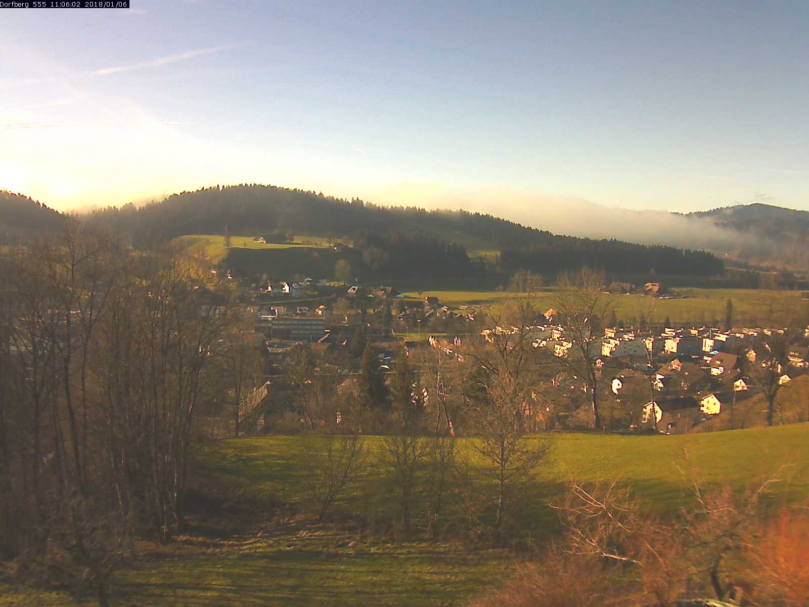 Webcam-Bild: Aussicht vom Dorfberg in Langnau 20180106-110601