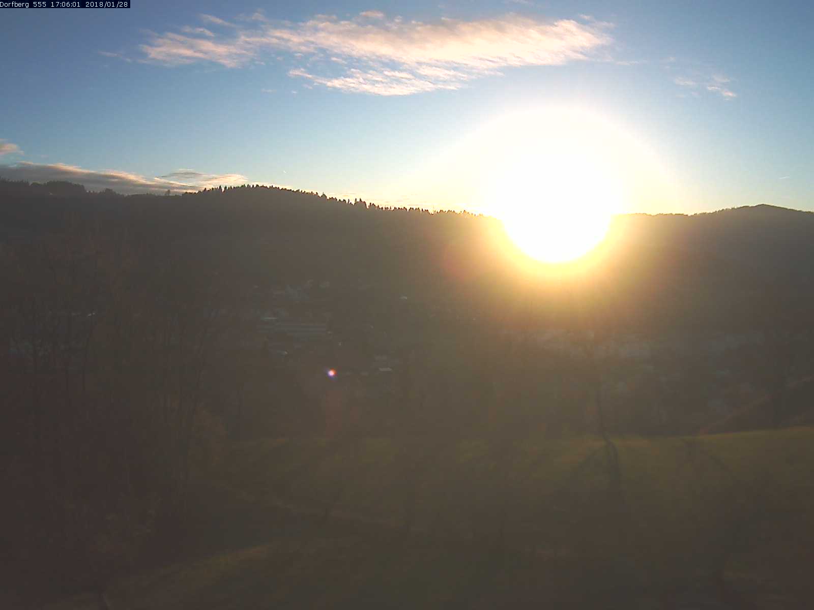 Webcam-Bild: Aussicht vom Dorfberg in Langnau 20180128-170601