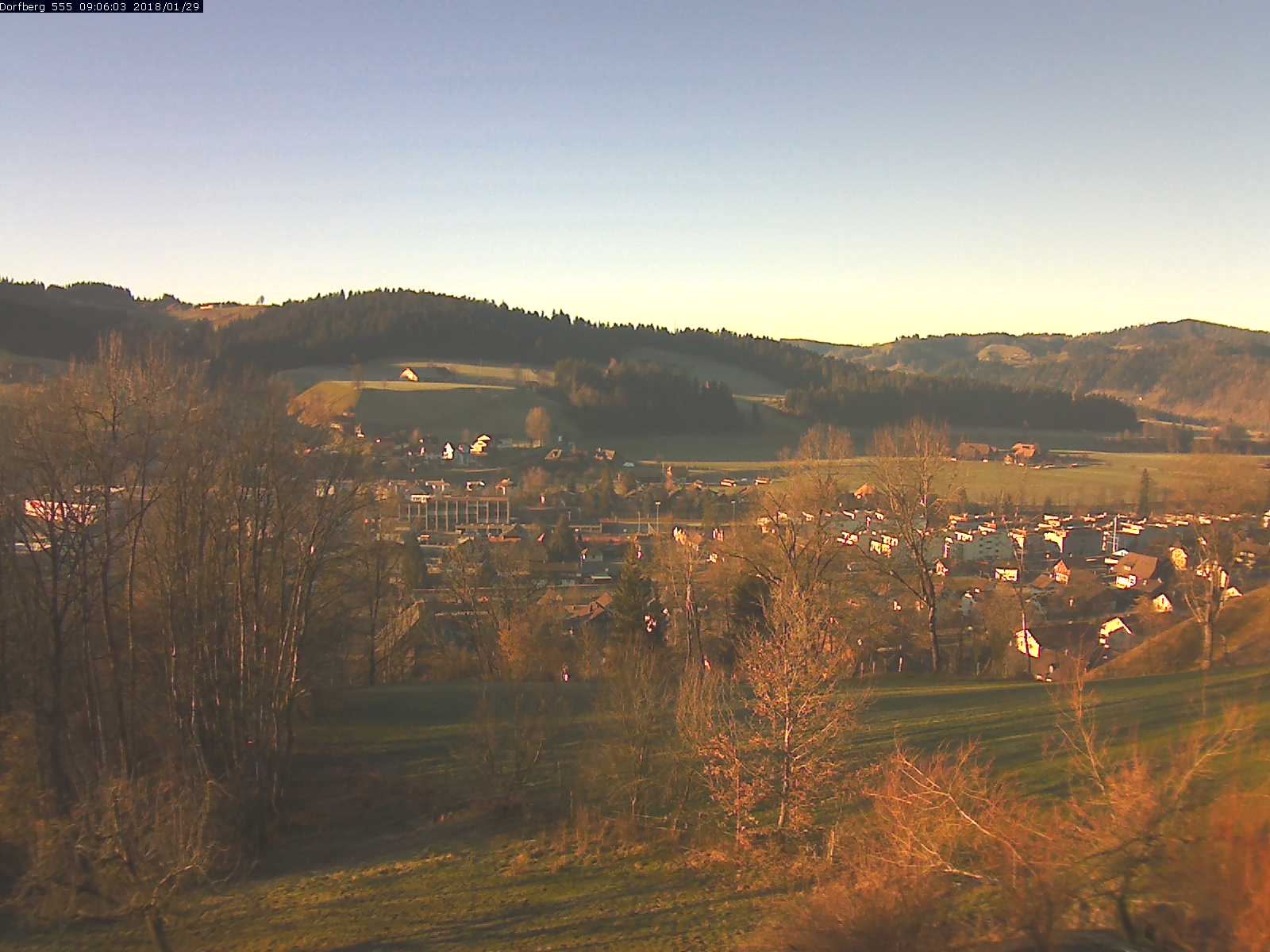 Webcam-Bild: Aussicht vom Dorfberg in Langnau 20180129-090601