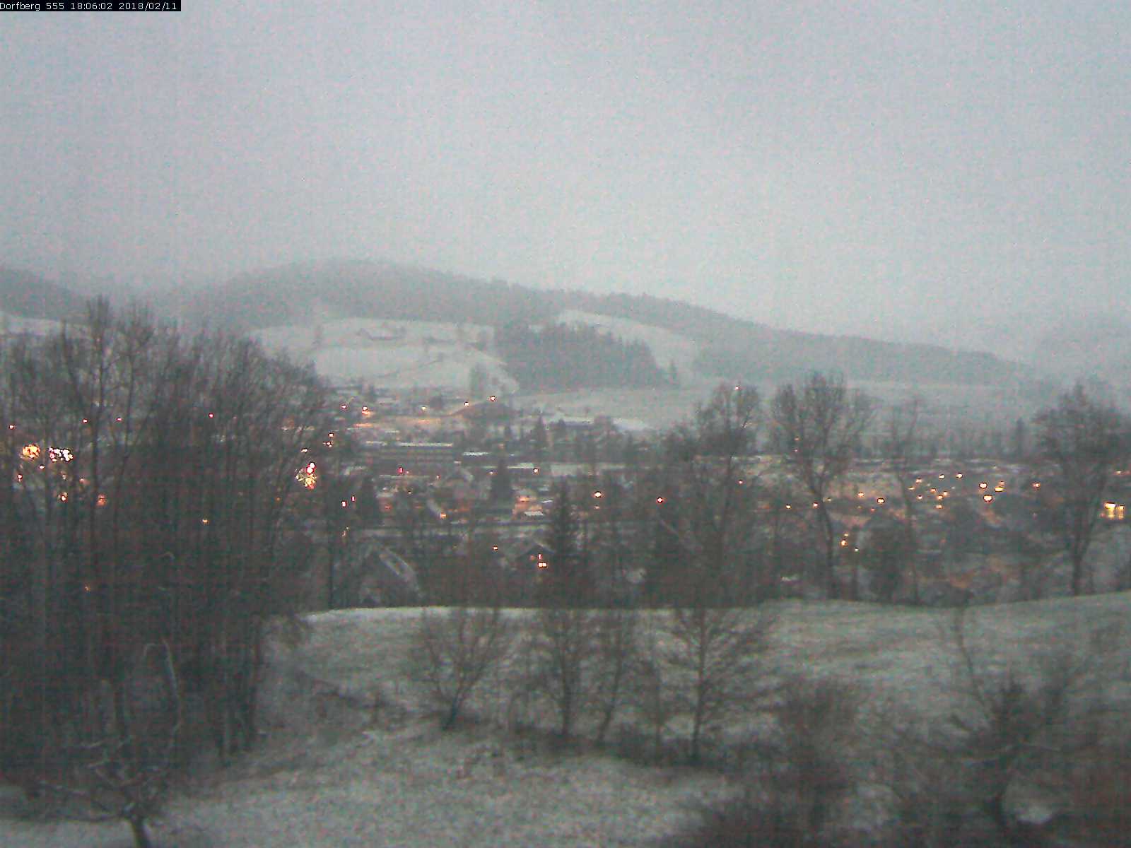 Webcam-Bild: Aussicht vom Dorfberg in Langnau 20180211-180601