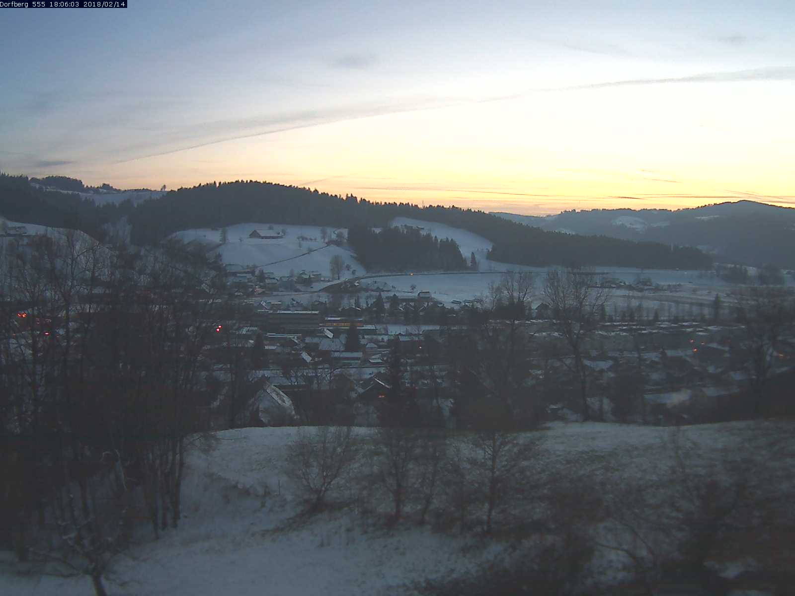 Webcam-Bild: Aussicht vom Dorfberg in Langnau 20180214-180602